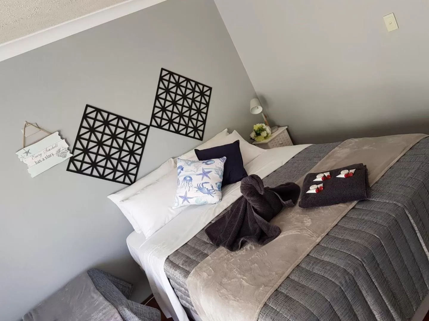 Bed in Limassol Motel