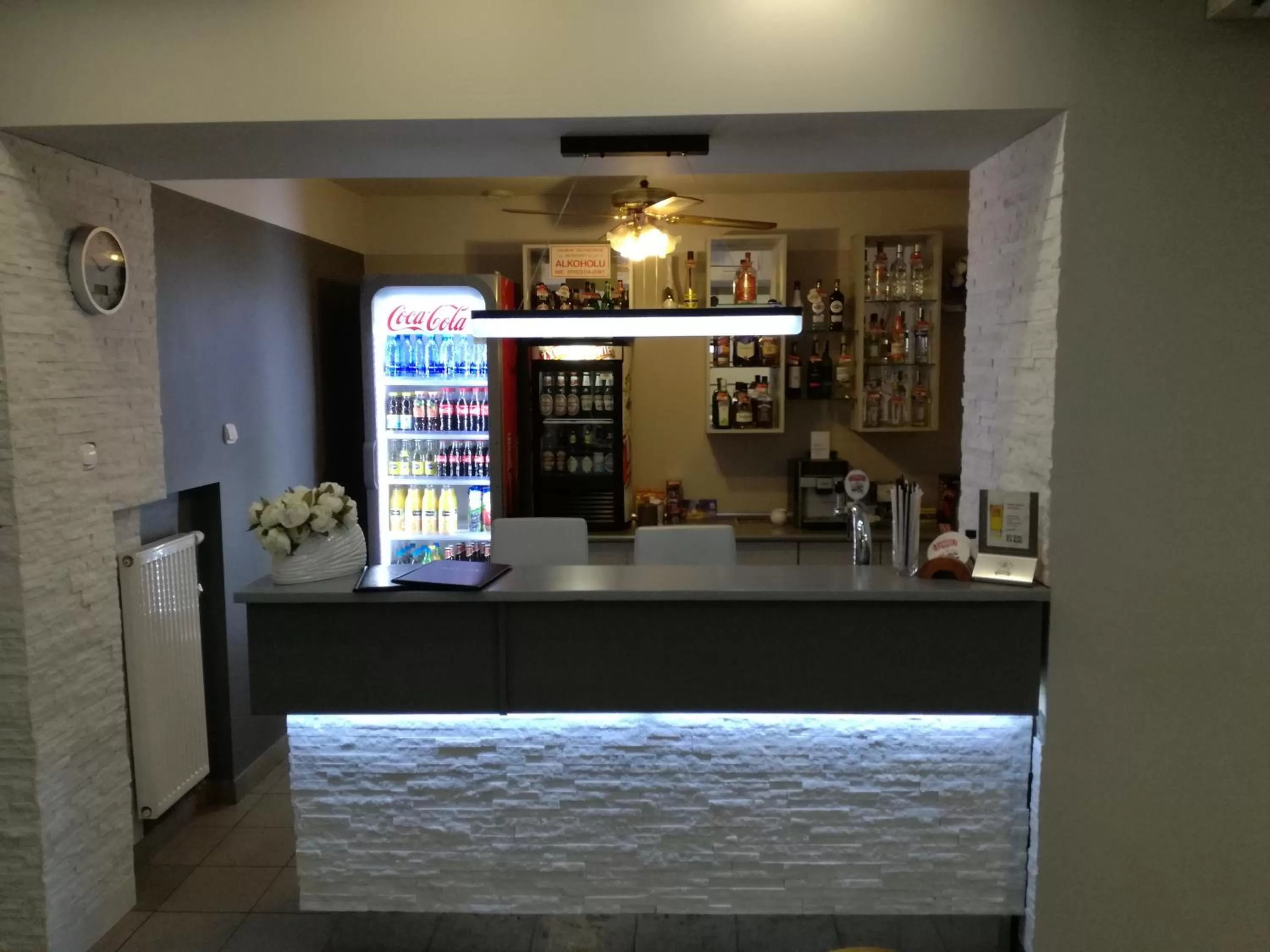 Restaurant/places to eat, Lounge/Bar in Hotel Duet