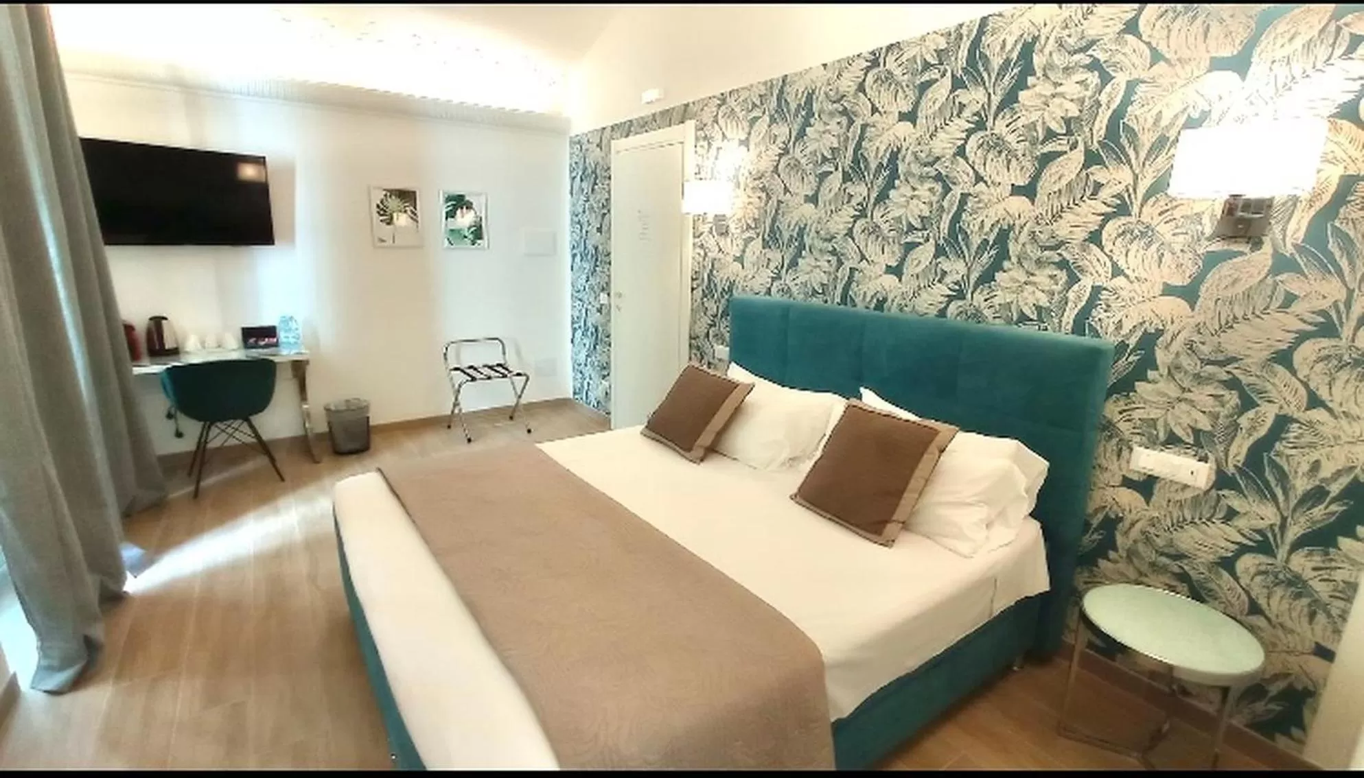 Staff, Bed in Relais Roma Vaticano - METRO station Ottaviano