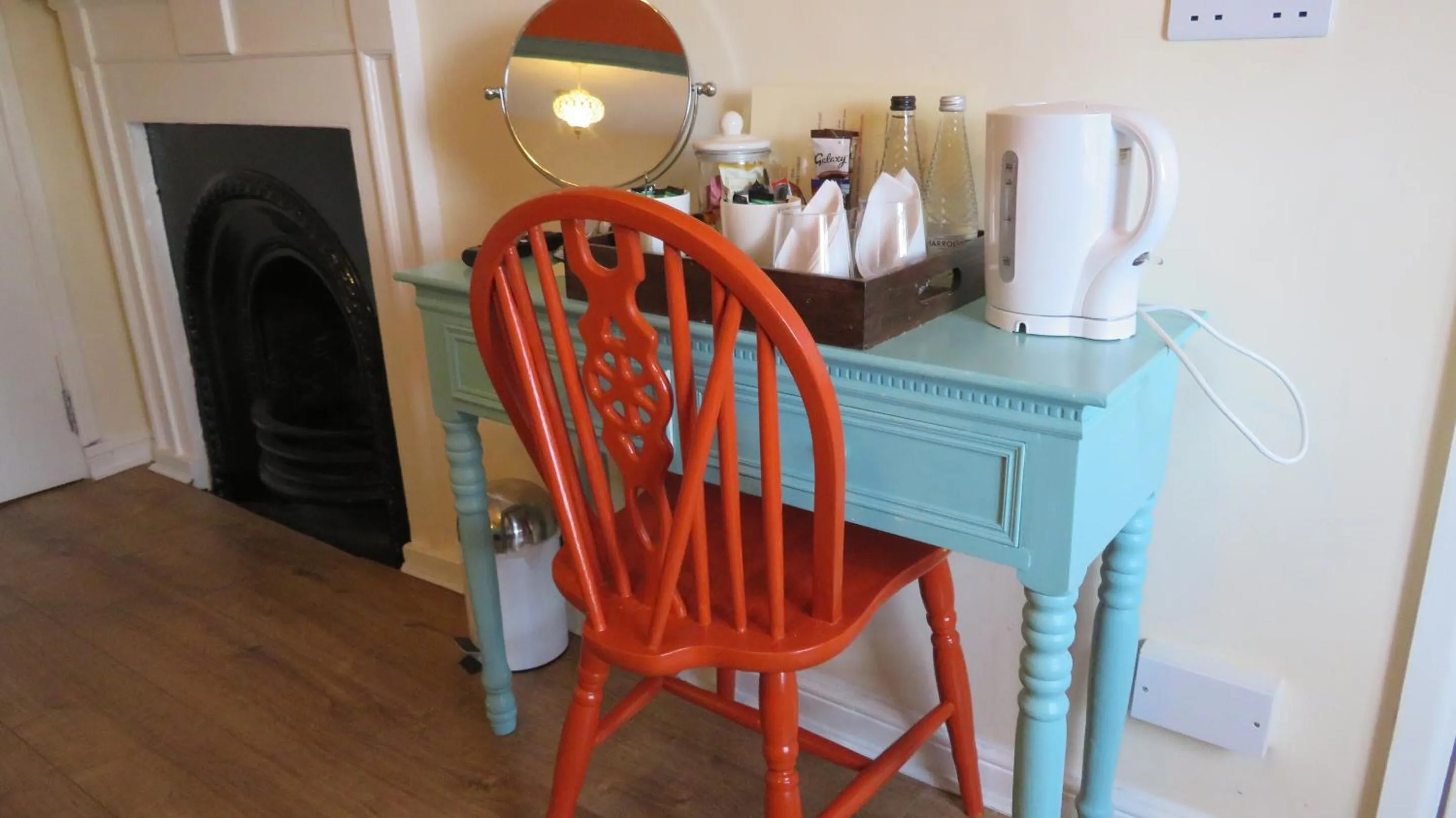 Bedroom, Dining Area in The Wheatsheaf