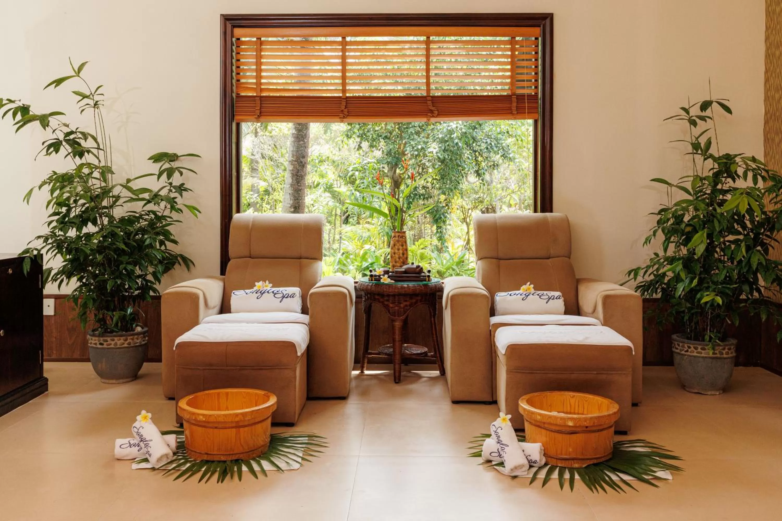 Spa and wellness centre/facilities in Diamond Bay Resort & Spa