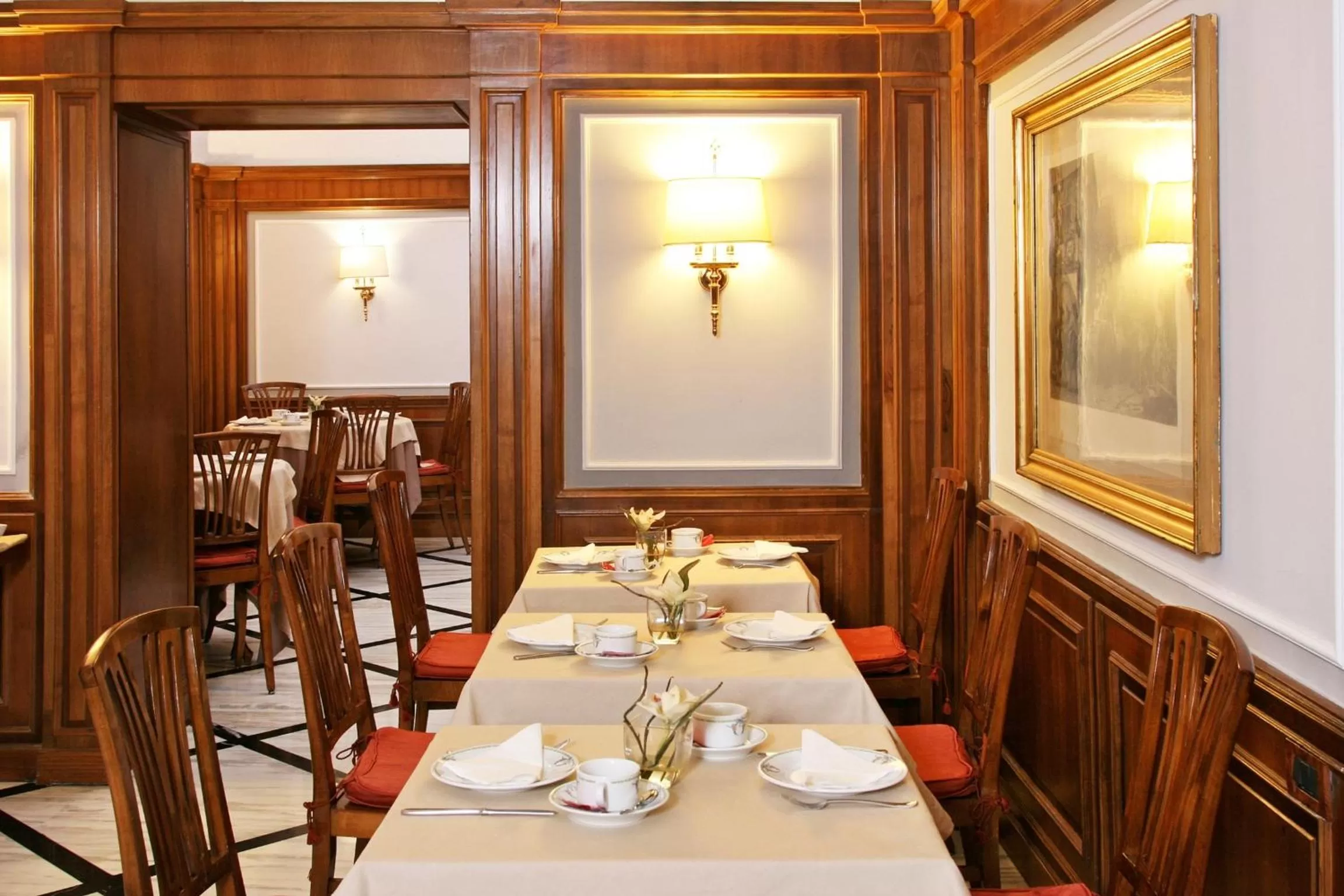 Restaurant/places to eat in Hotel Arcangelo