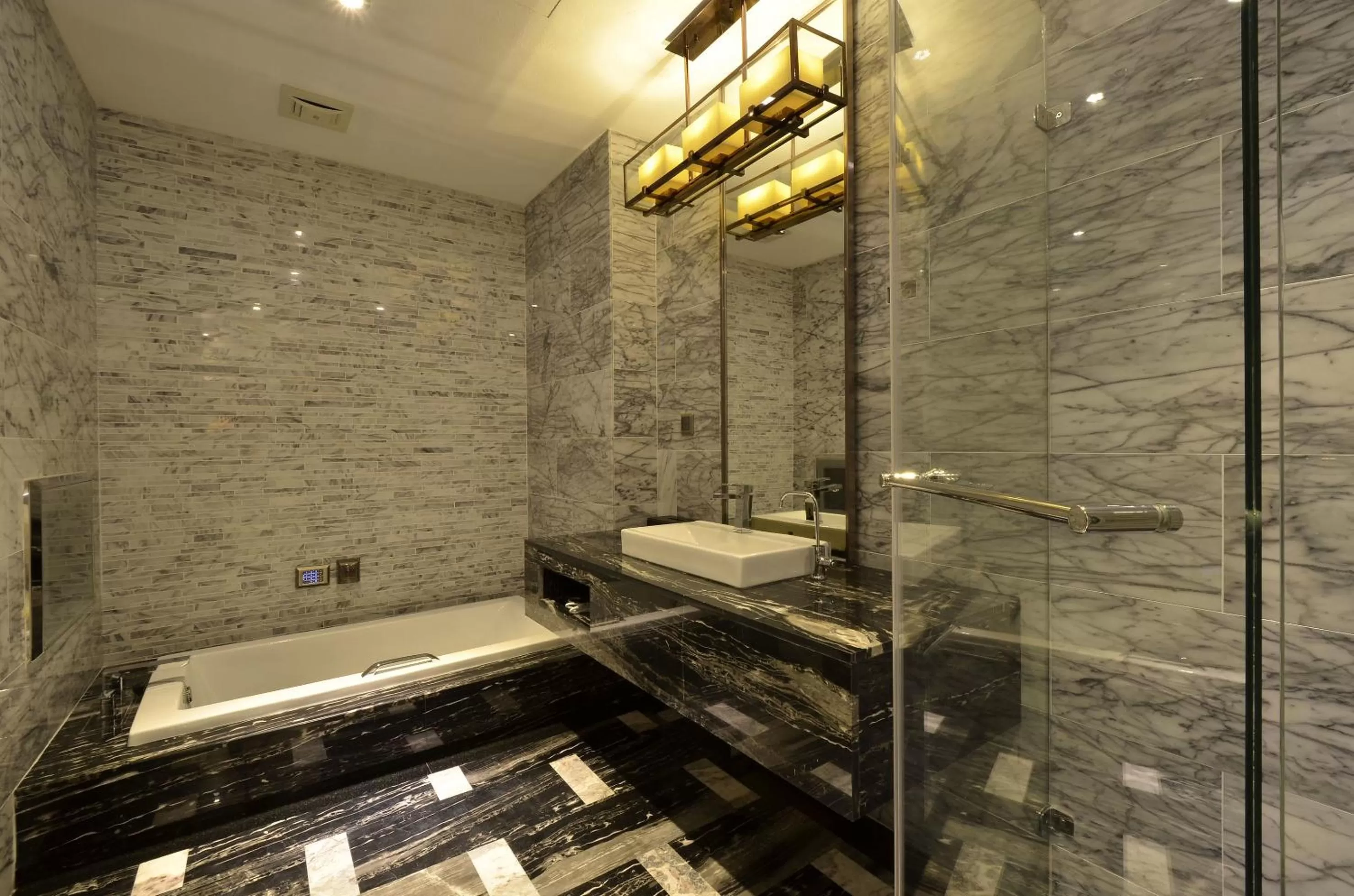 Bathroom in 冠月精品旅館-Puli Ease Hotel