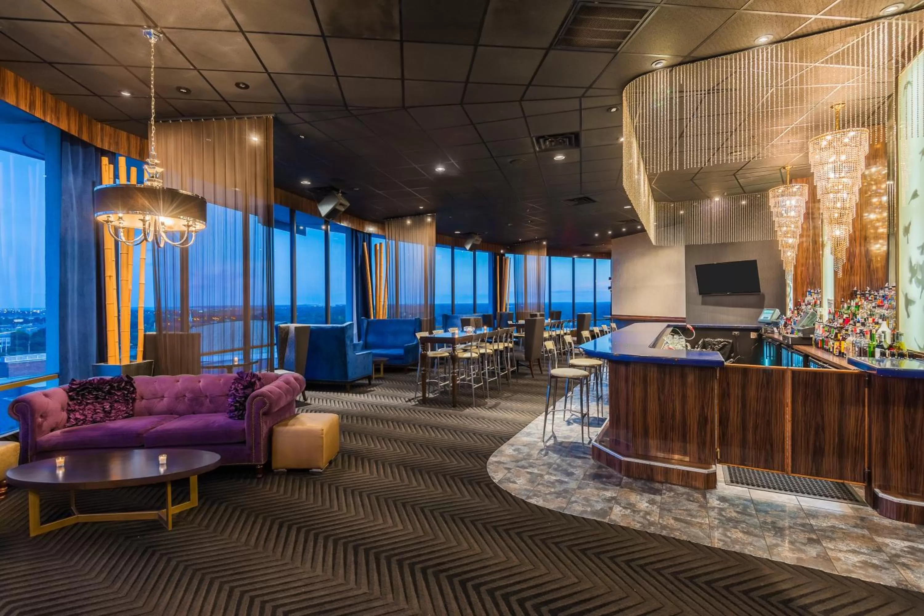 Lounge or bar in Holiday Inn Mobile Downtown Historic District by IHG