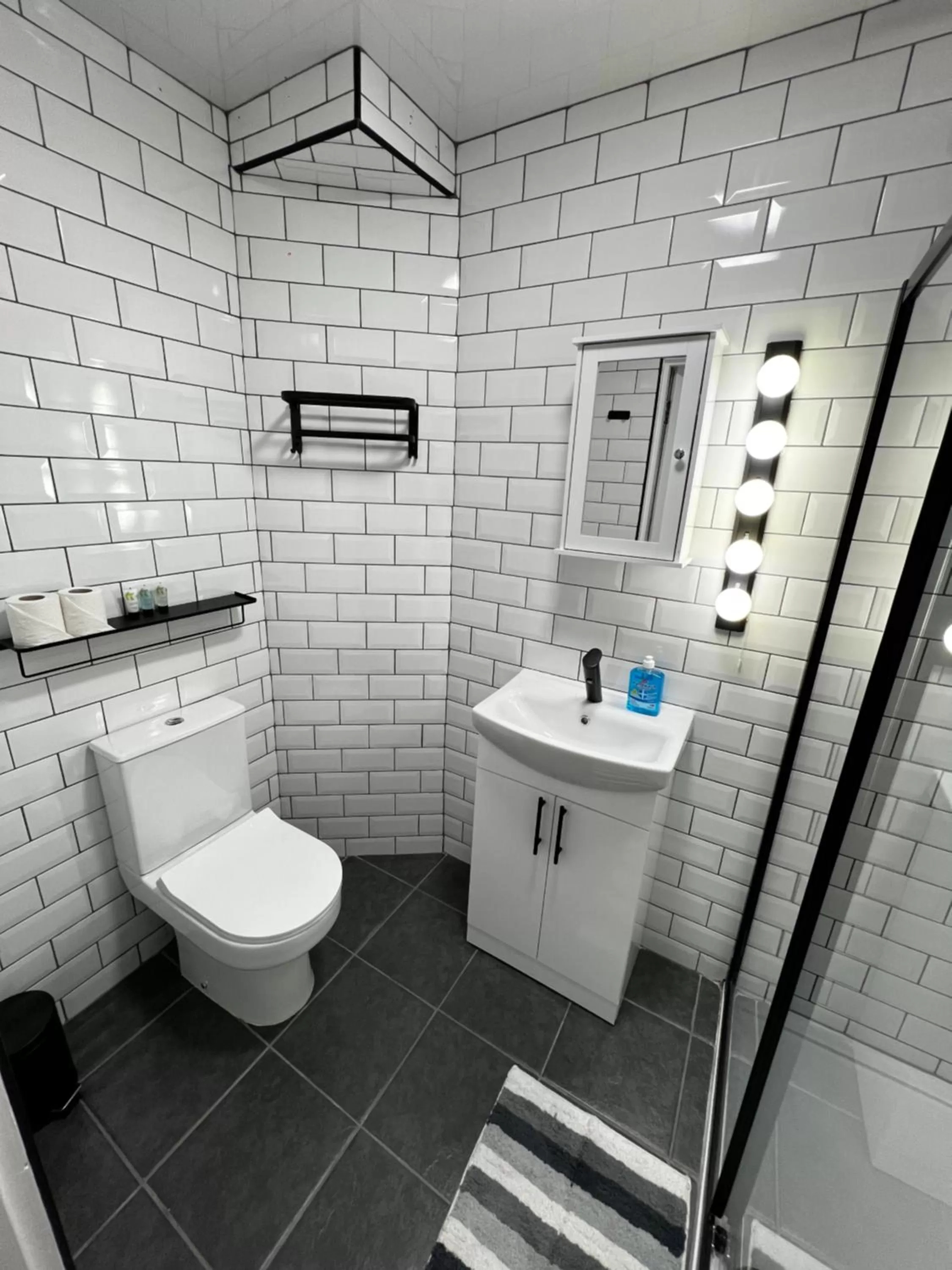 Amani Apartments - Glasgow City Centre