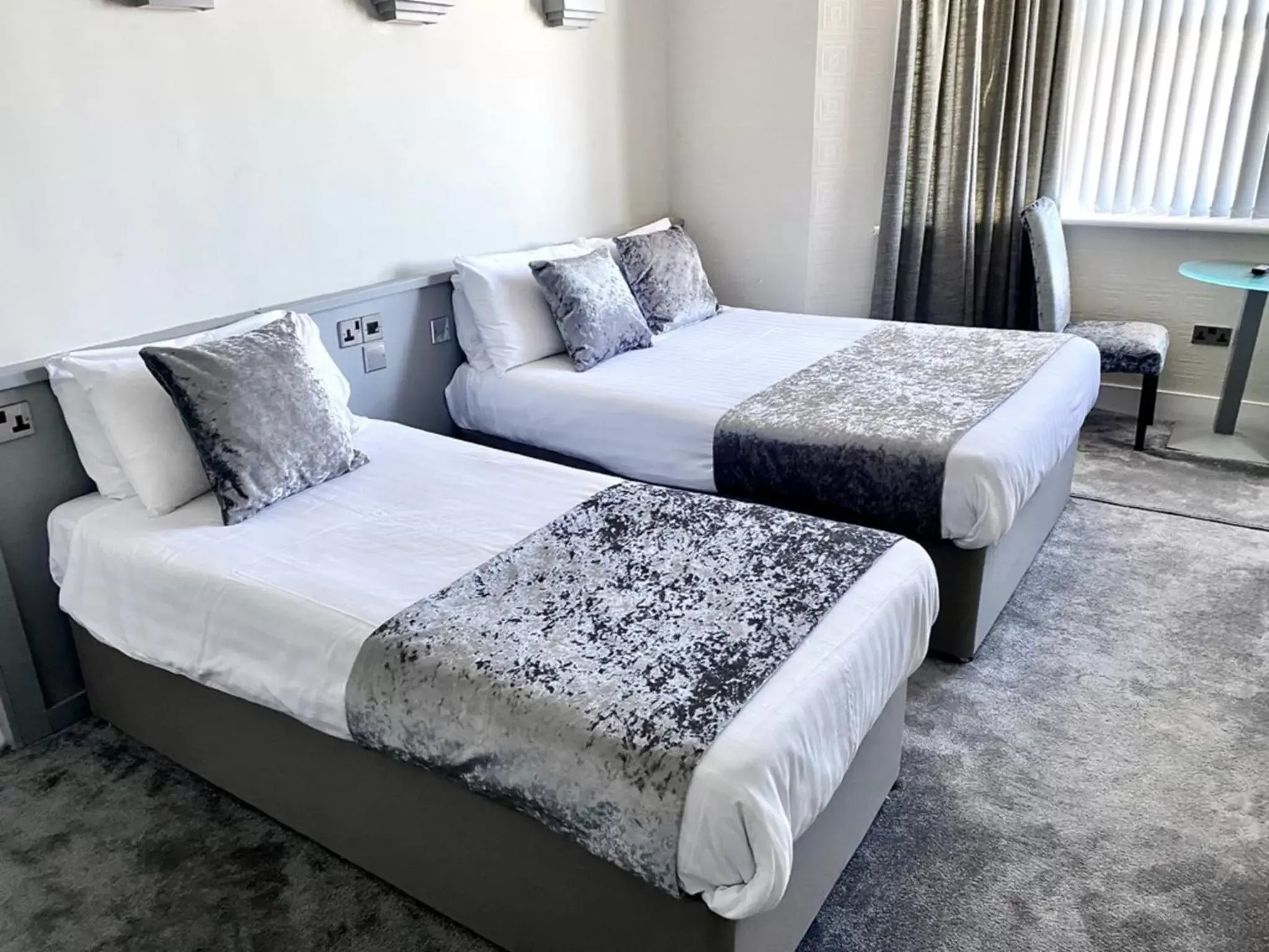 Standard Triple Room with Sea View in The Royal Boston Hotel by Compass Hospitality Standard Triple Room with Sea View in The Royal Boston Hotel by Compass Hospitality