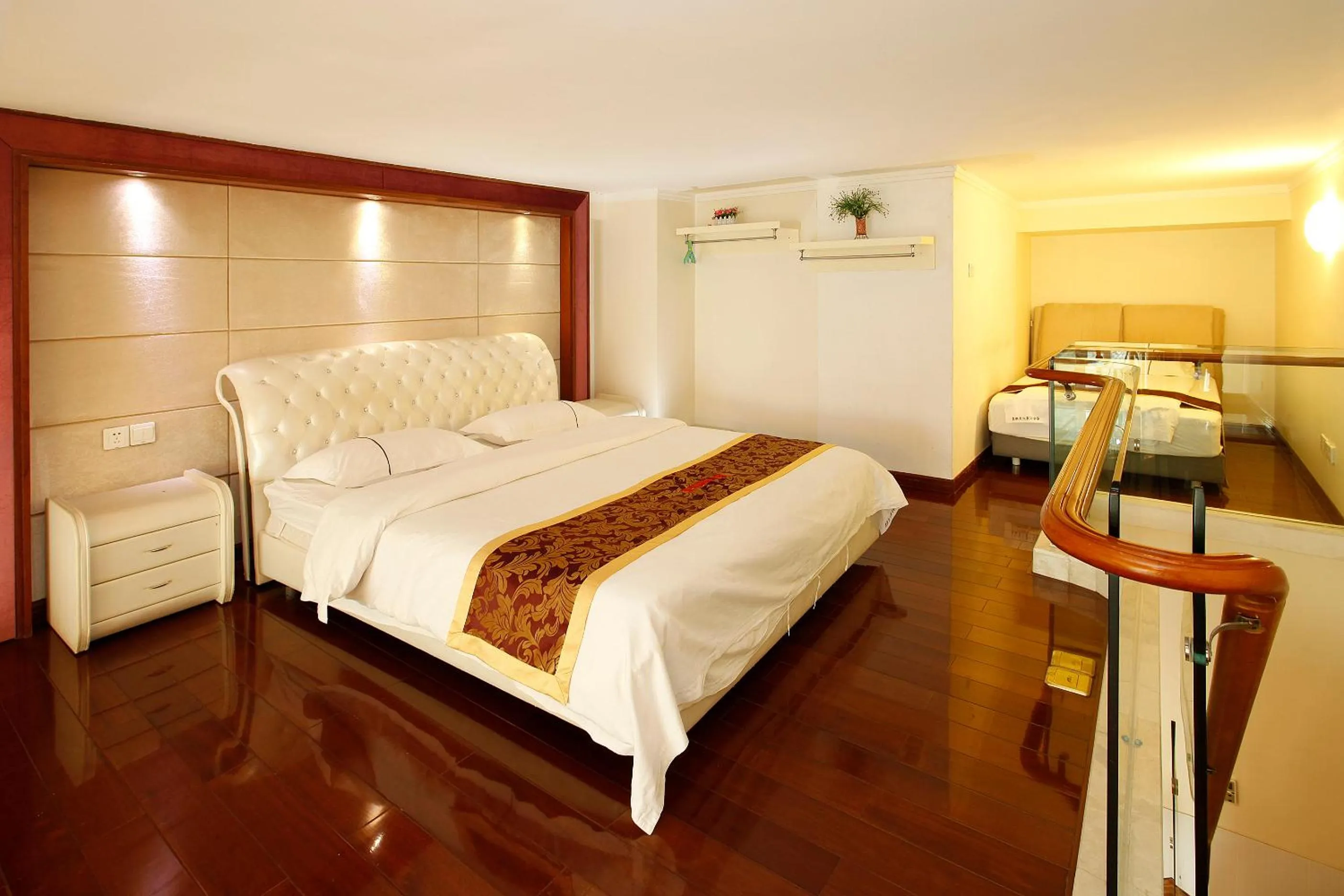 Bed in Guangzhou Hakka Apartment Beijing Road