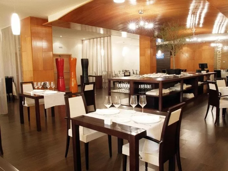 Restaurant/places to eat in Hotel Acosta Centro