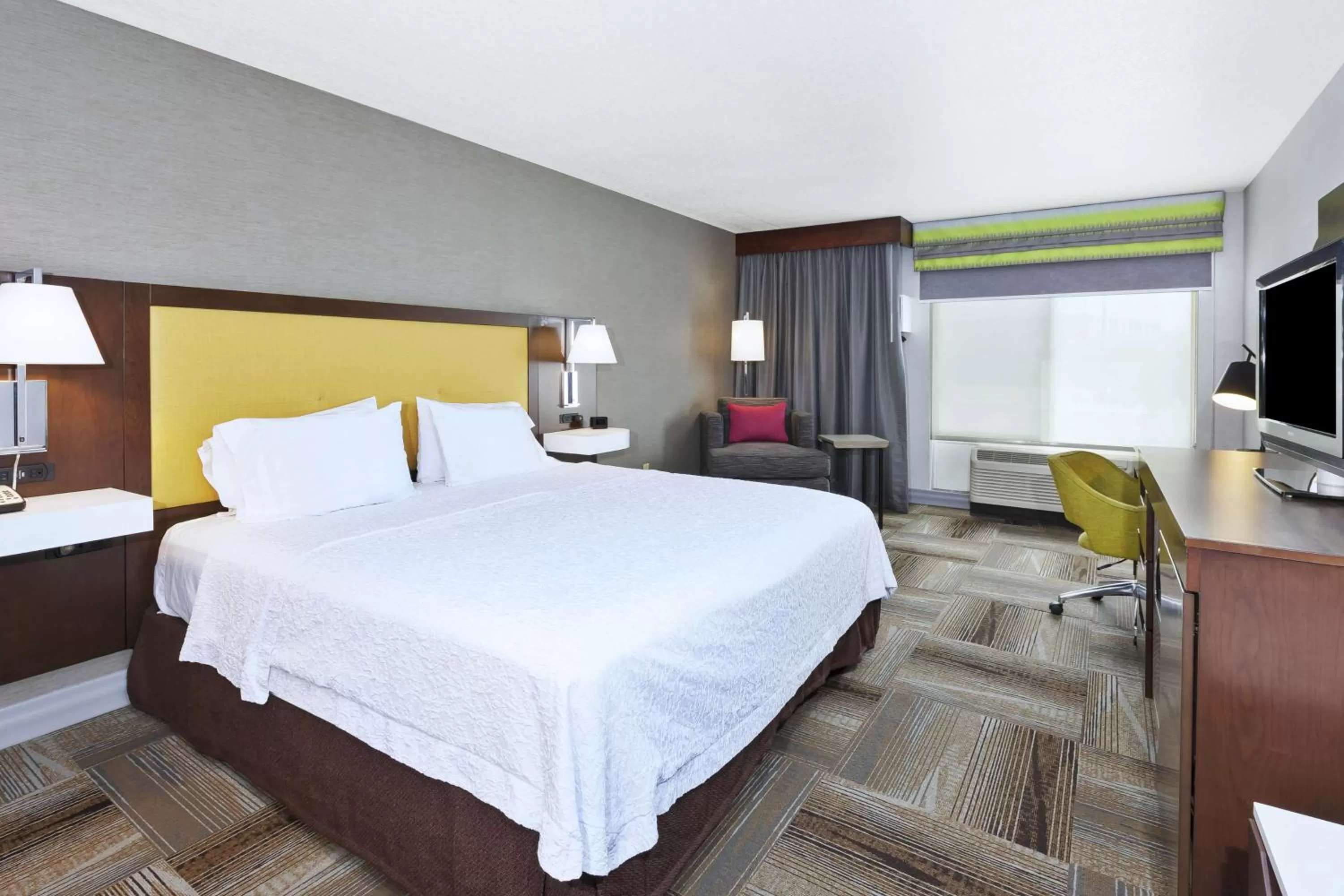 Bedroom in Hampton Inn Idaho Falls