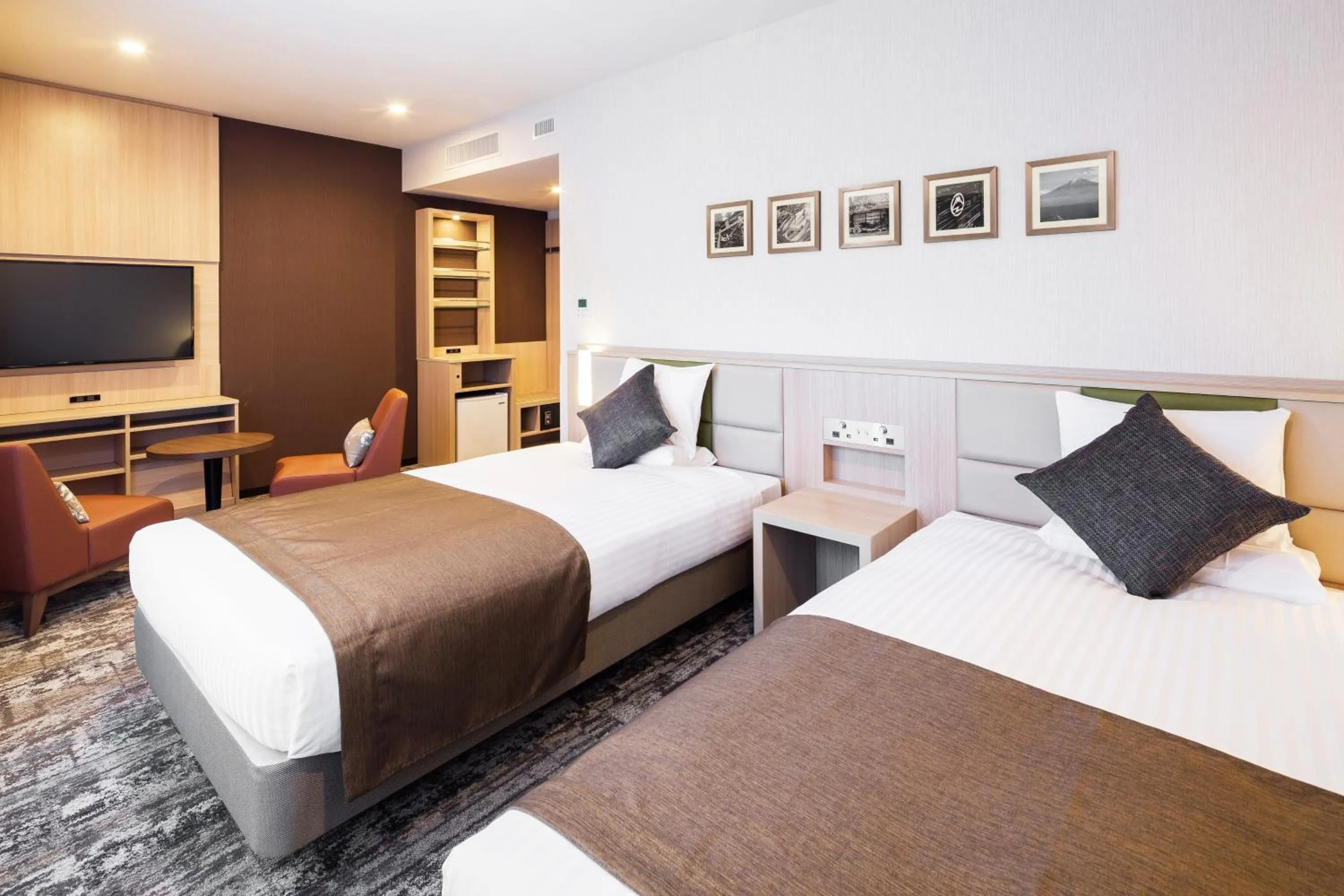 Twin Room - Disability Access - Ground floor in HOTEL MYSTAYS Fuji Onsen Resort