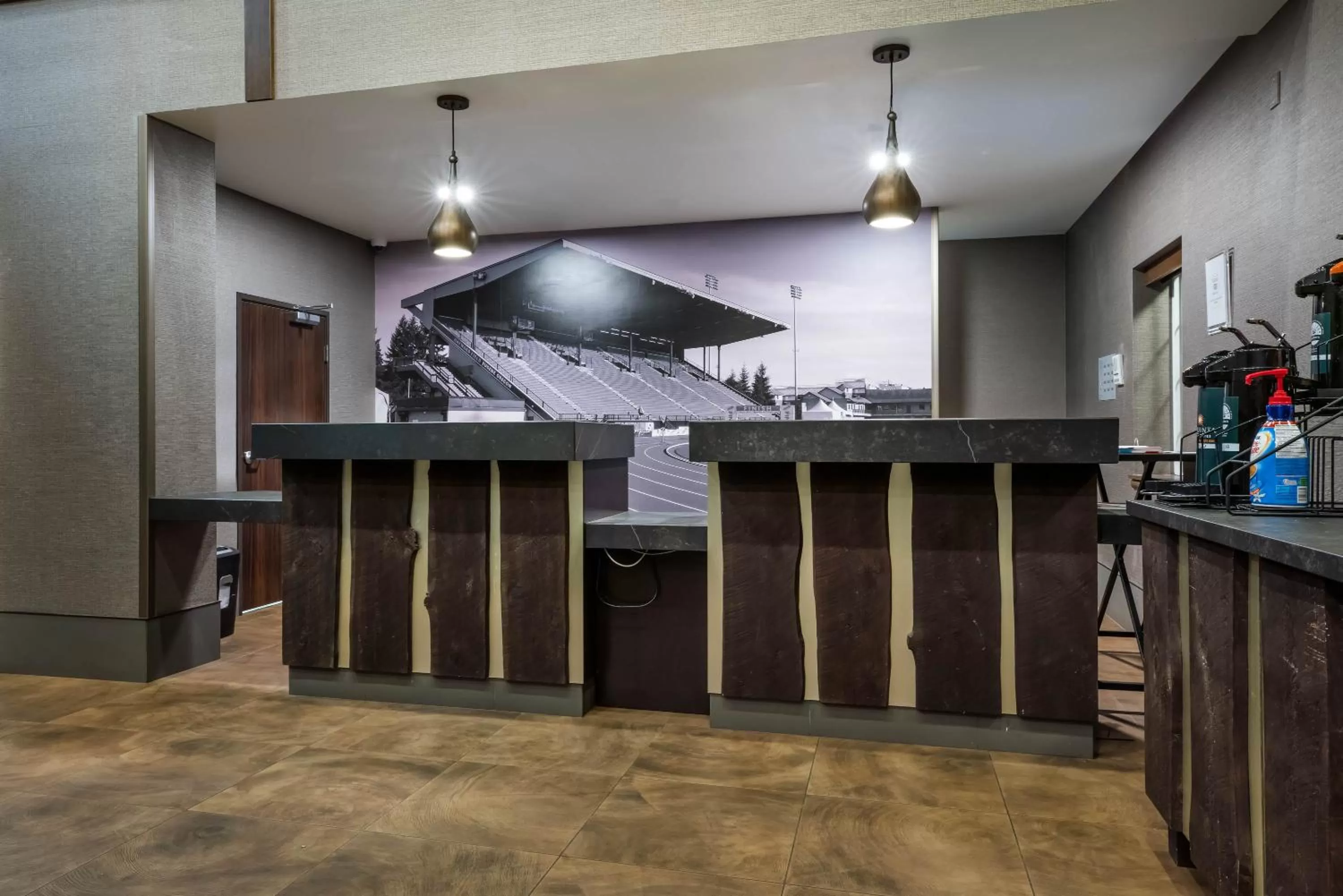 Lobby or reception in La Quinta by Wyndham Eugene