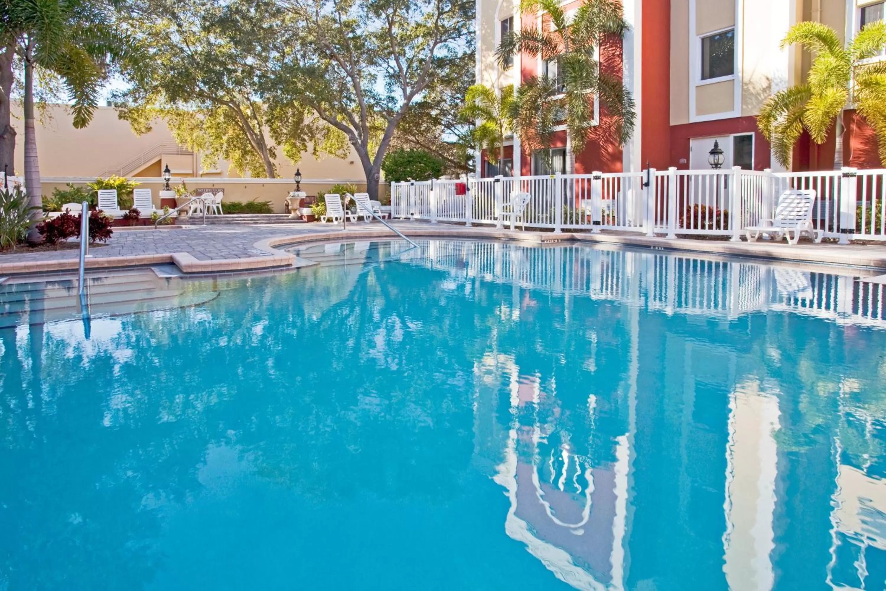 Swimming pool in Holiday Inn Express Hotel & Suites Bradenton West by IHG