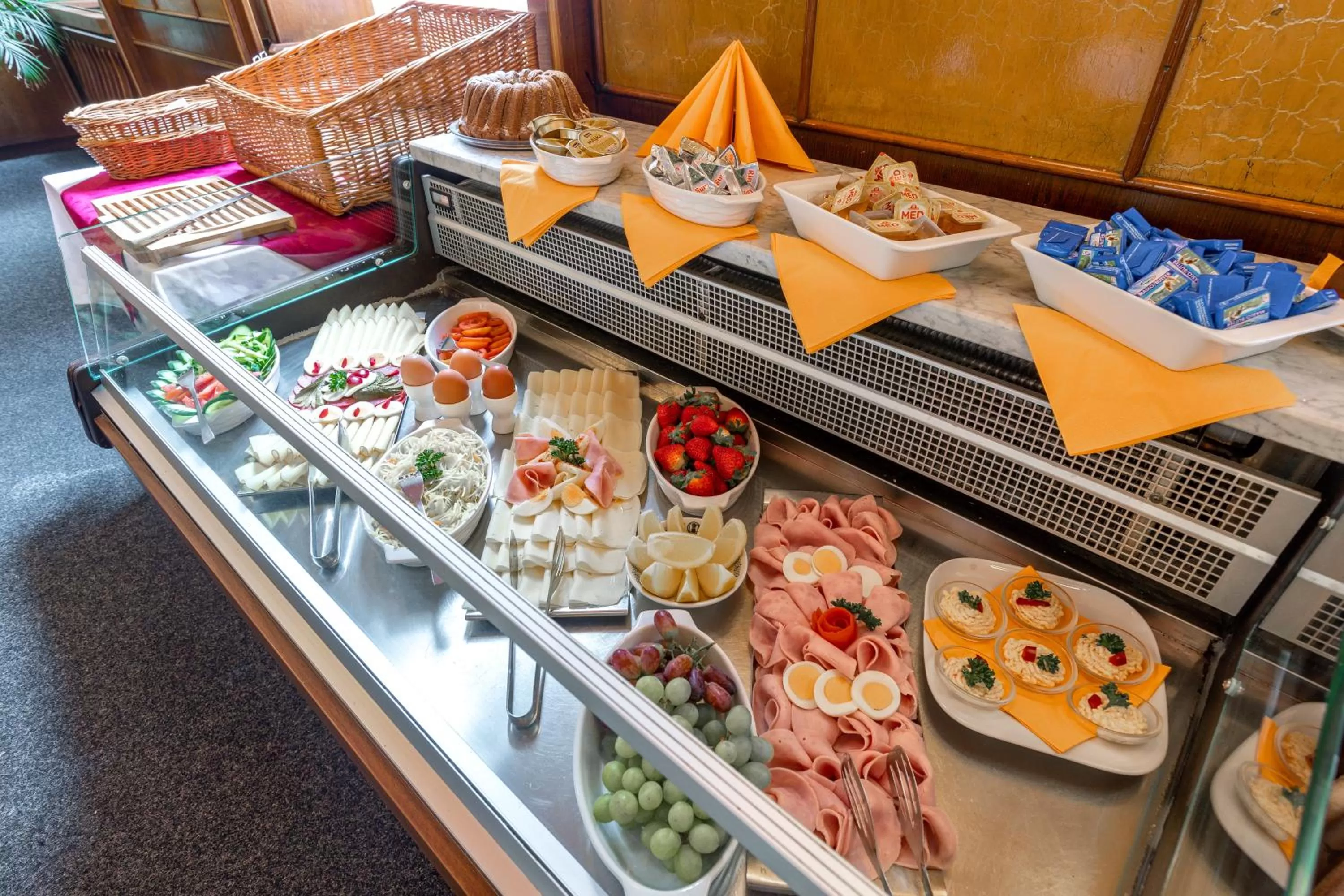 Breakfast, Food in Hotel Slovan Plzeň