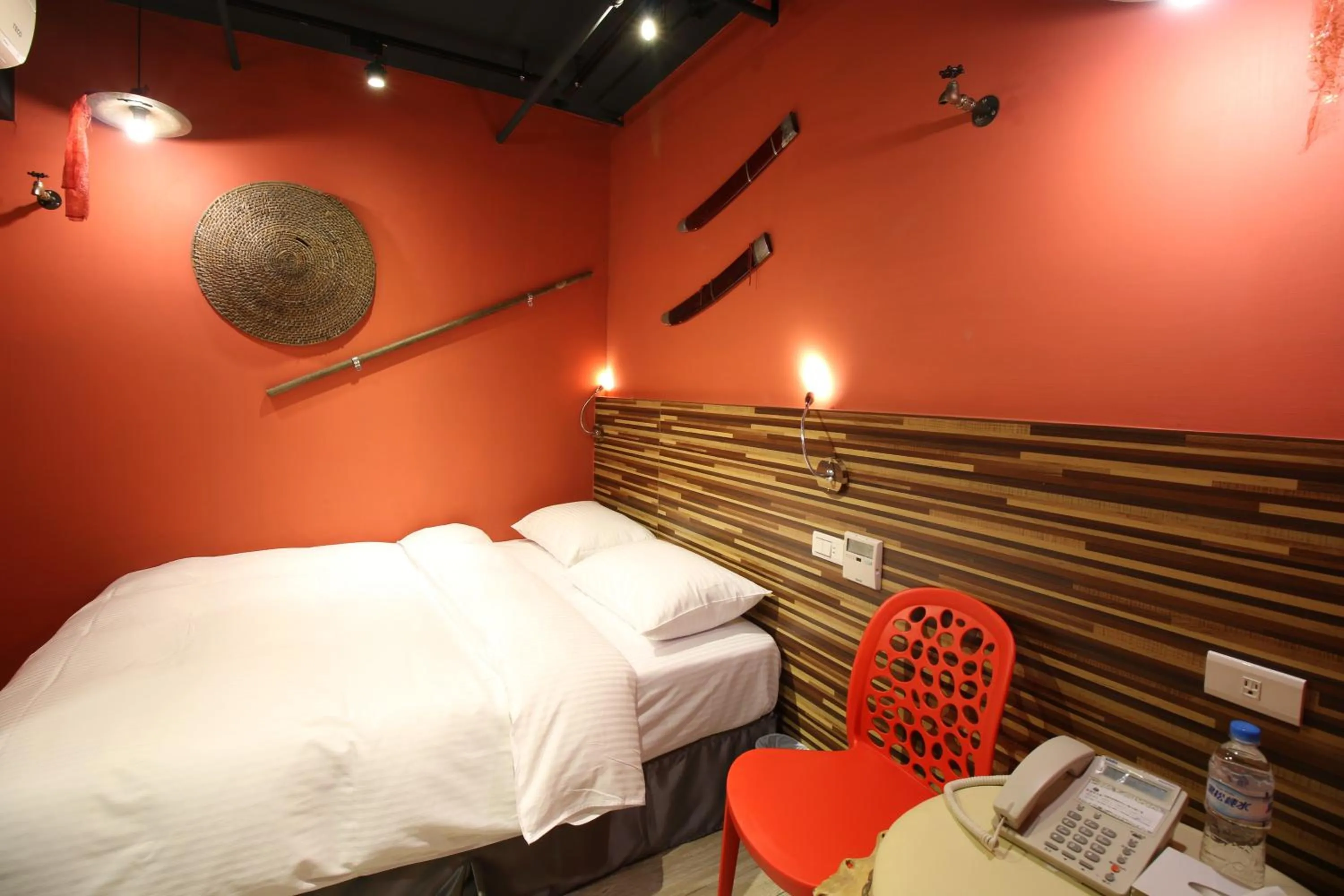 Photo of the whole room, Bed in R10 Eco Hotel