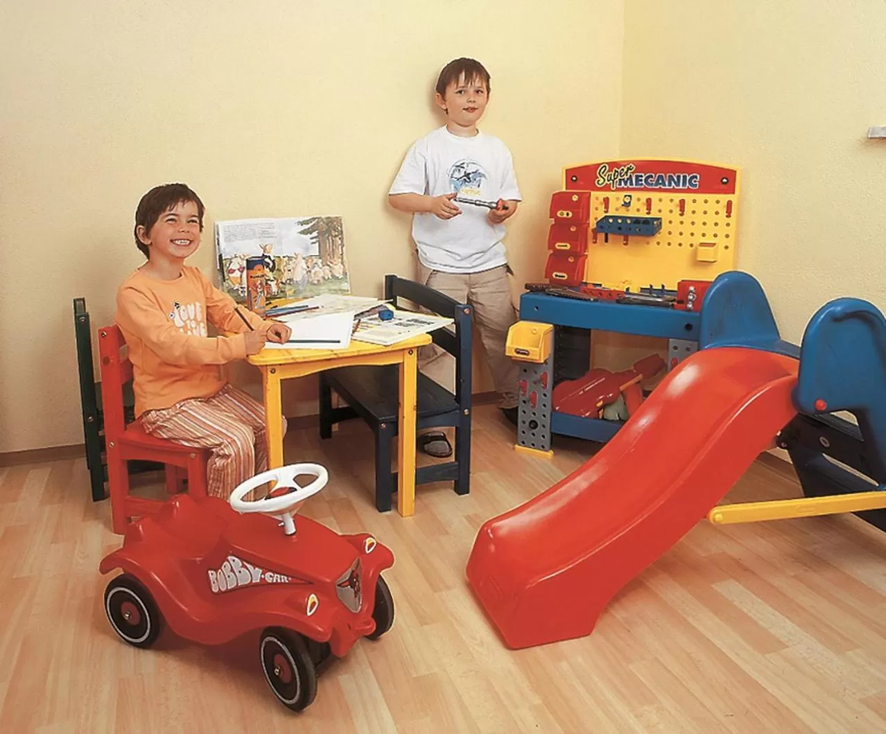 Game Room, Children in Gasthof Hotel Reif