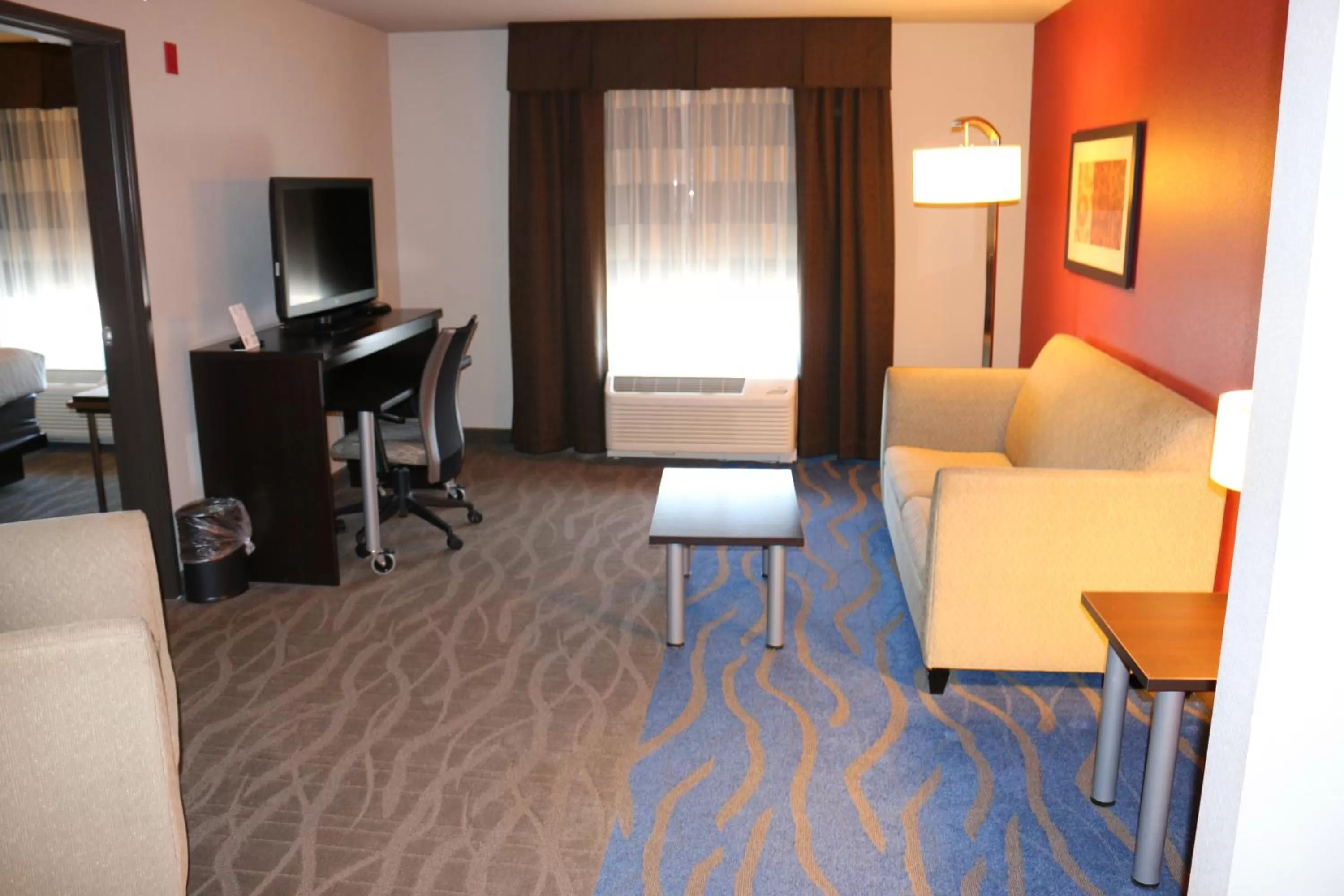 TV and multimedia in Astoria Hotel & Event Center