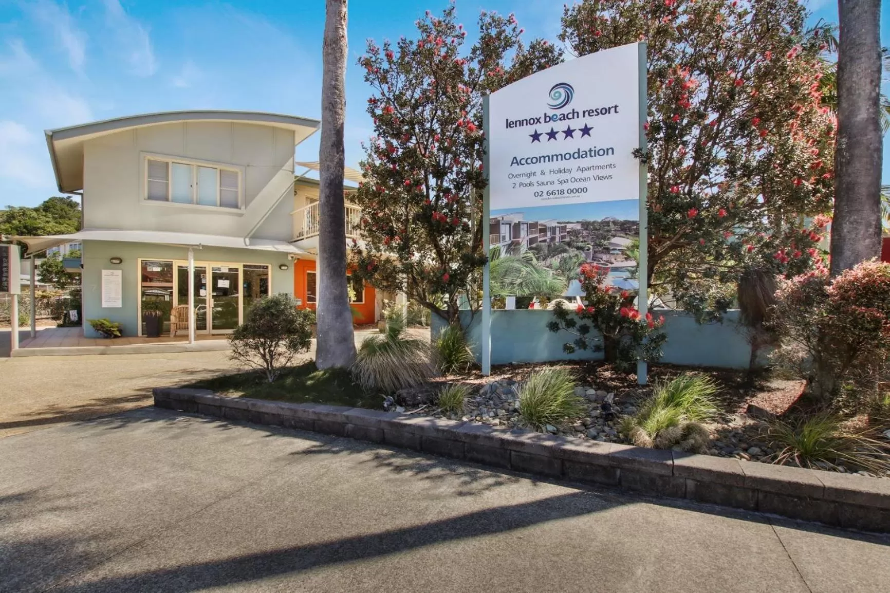 Property building in Lennox Beach Resort