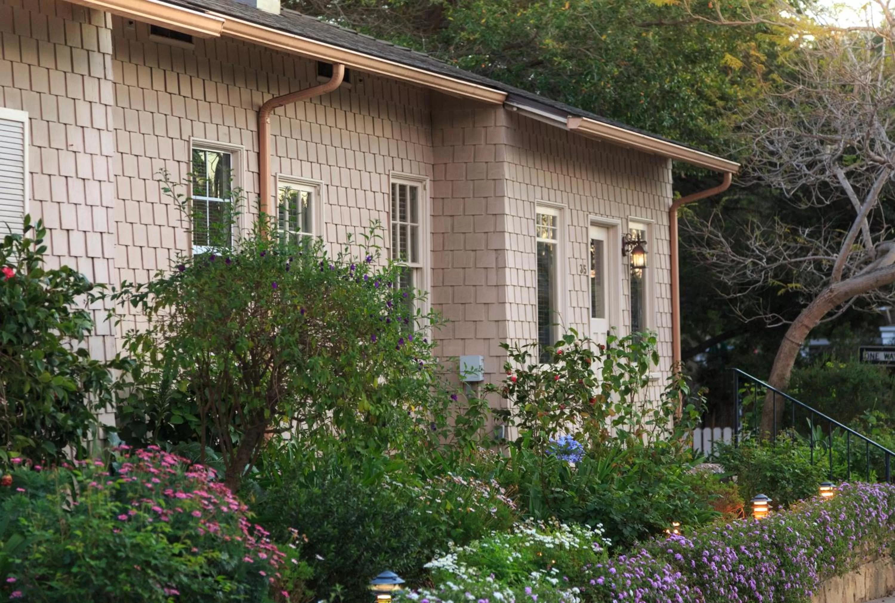 Property building in Cheshire Cat Inn & Cottages