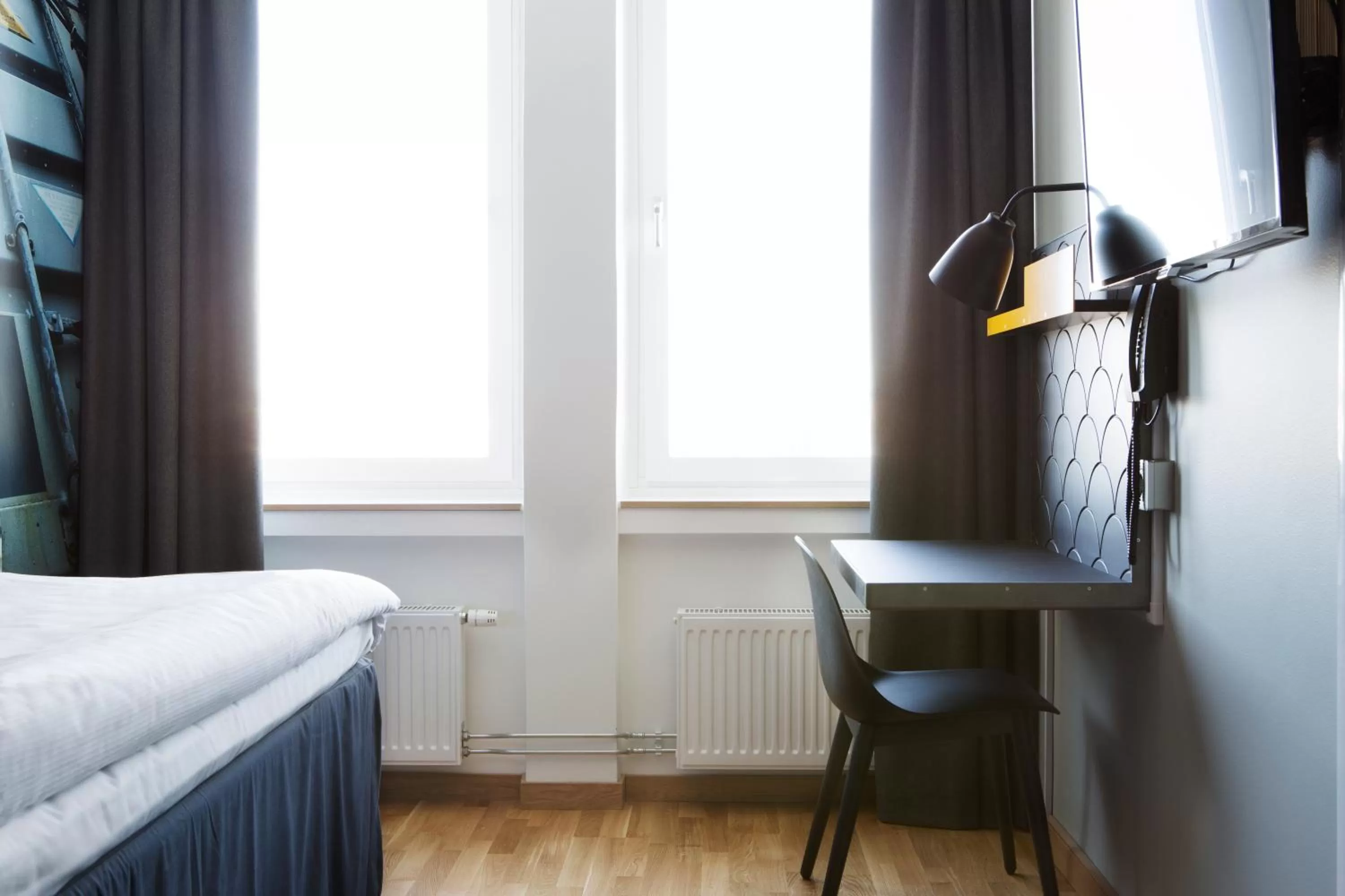 Seating area, Bed in Comfort Hotel Göteborg