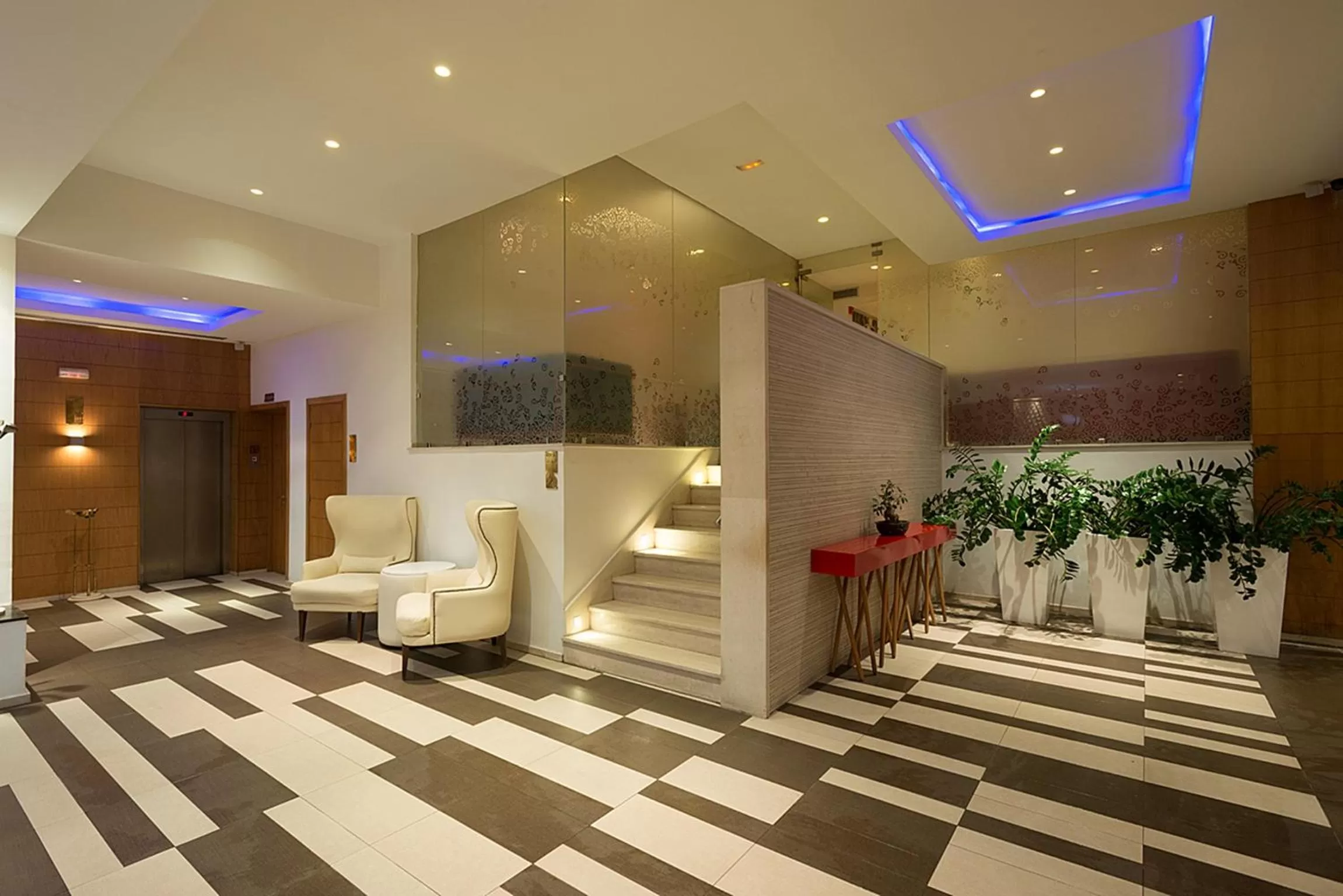 Lobby or reception in Golf Royal Hotel