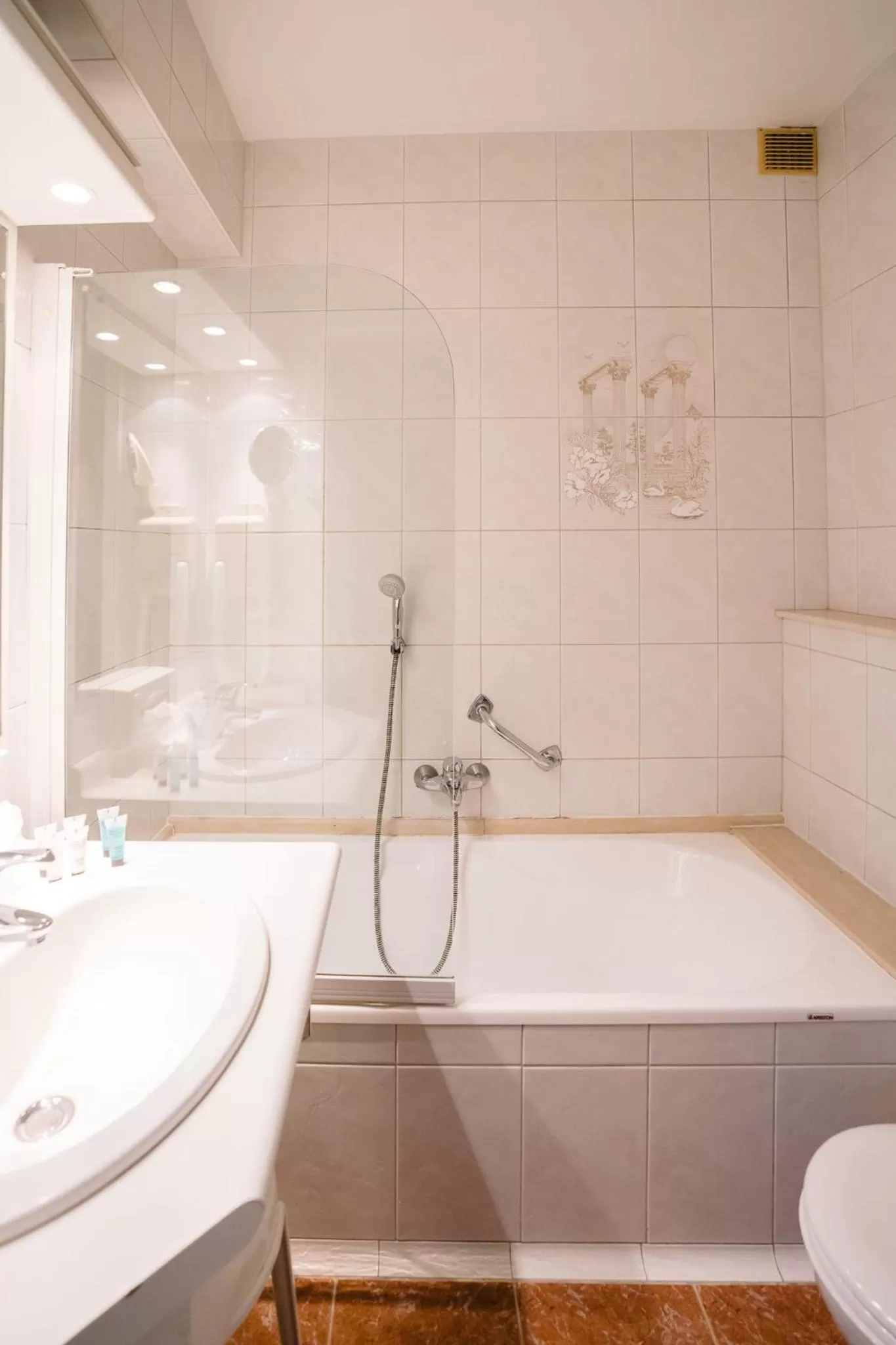 Bathroom in Hotel Europe