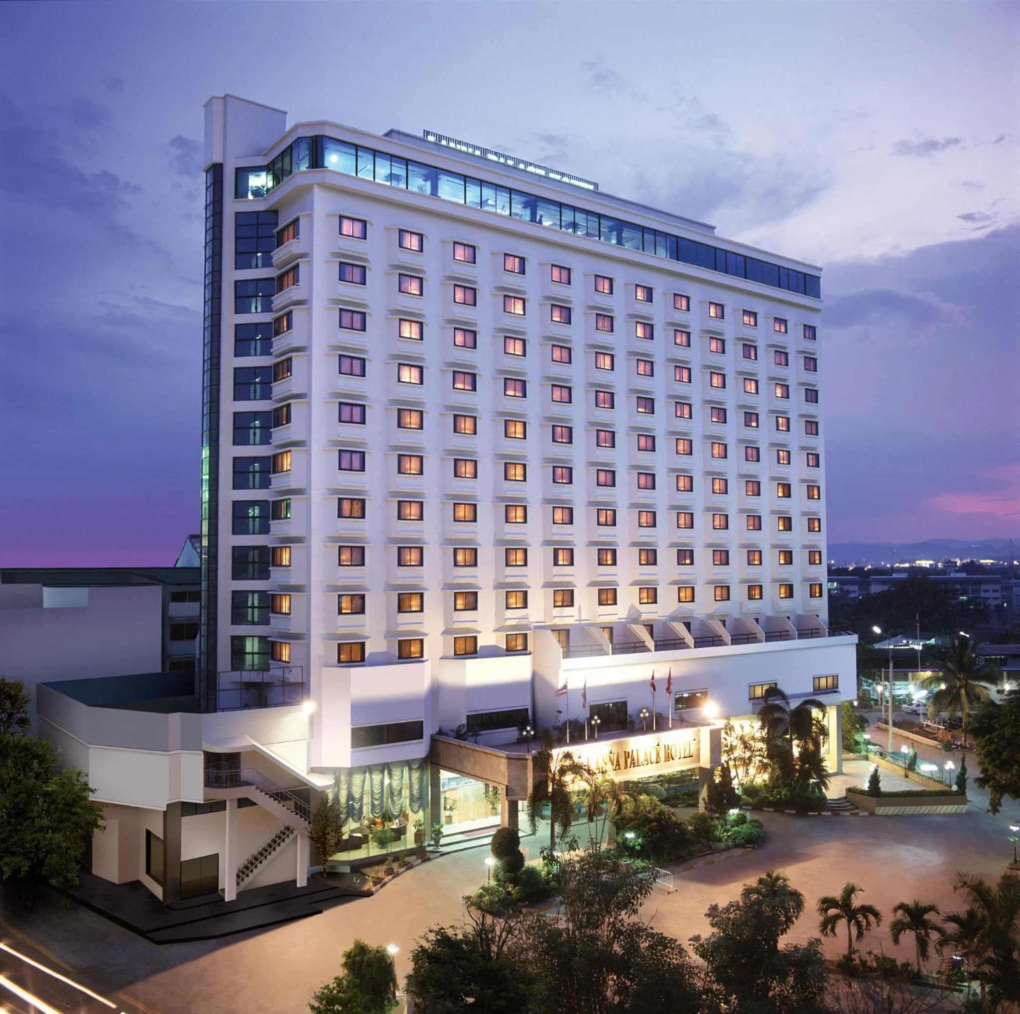 Property building in Lanna Palace 2004