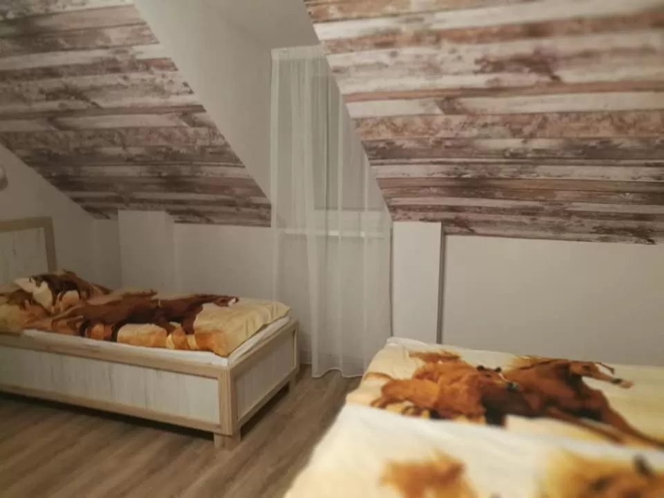 Mátyus Udvarház Kengyel Fogadó Eger