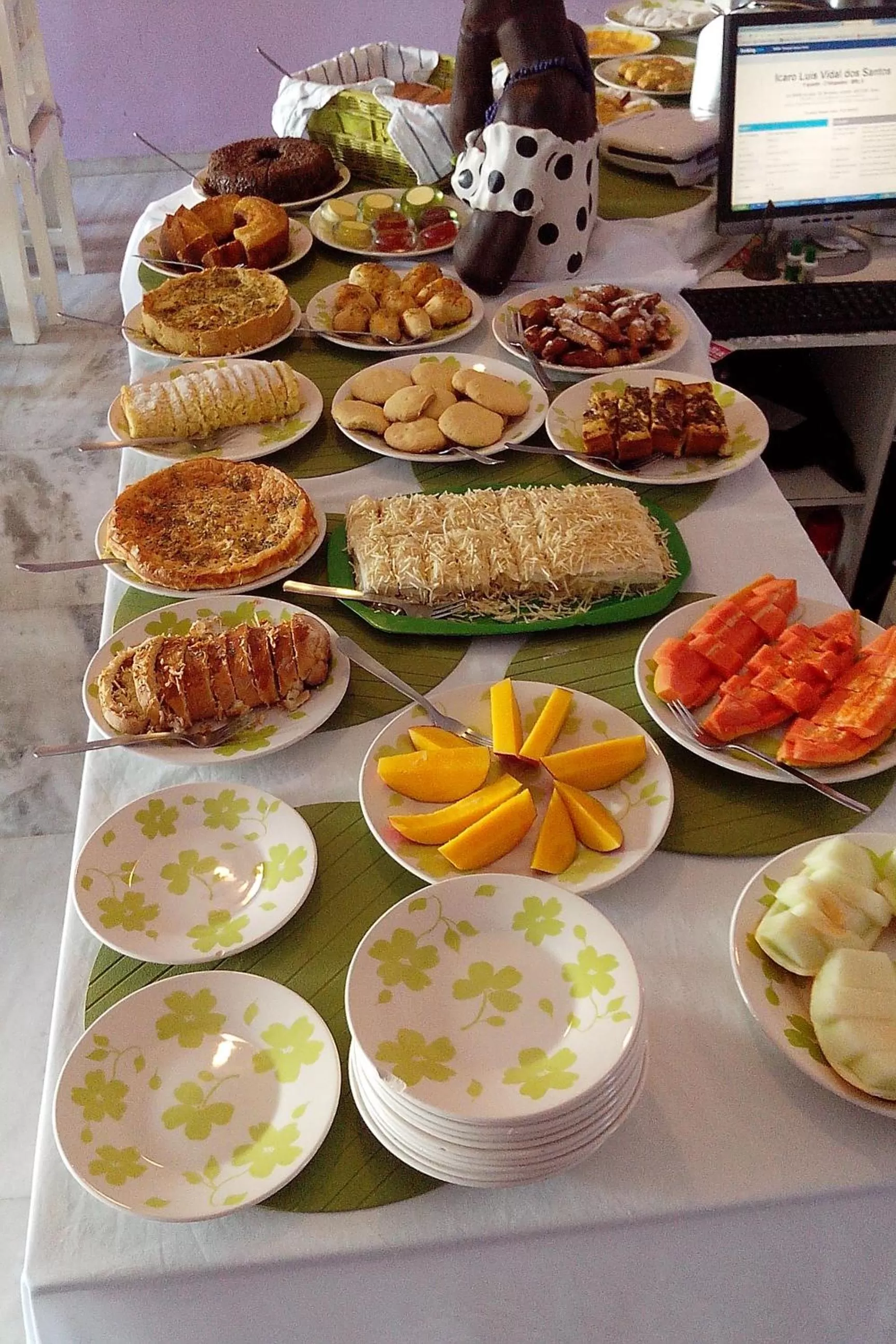 Food and drinks in Hotel Pousada Papaya Verde