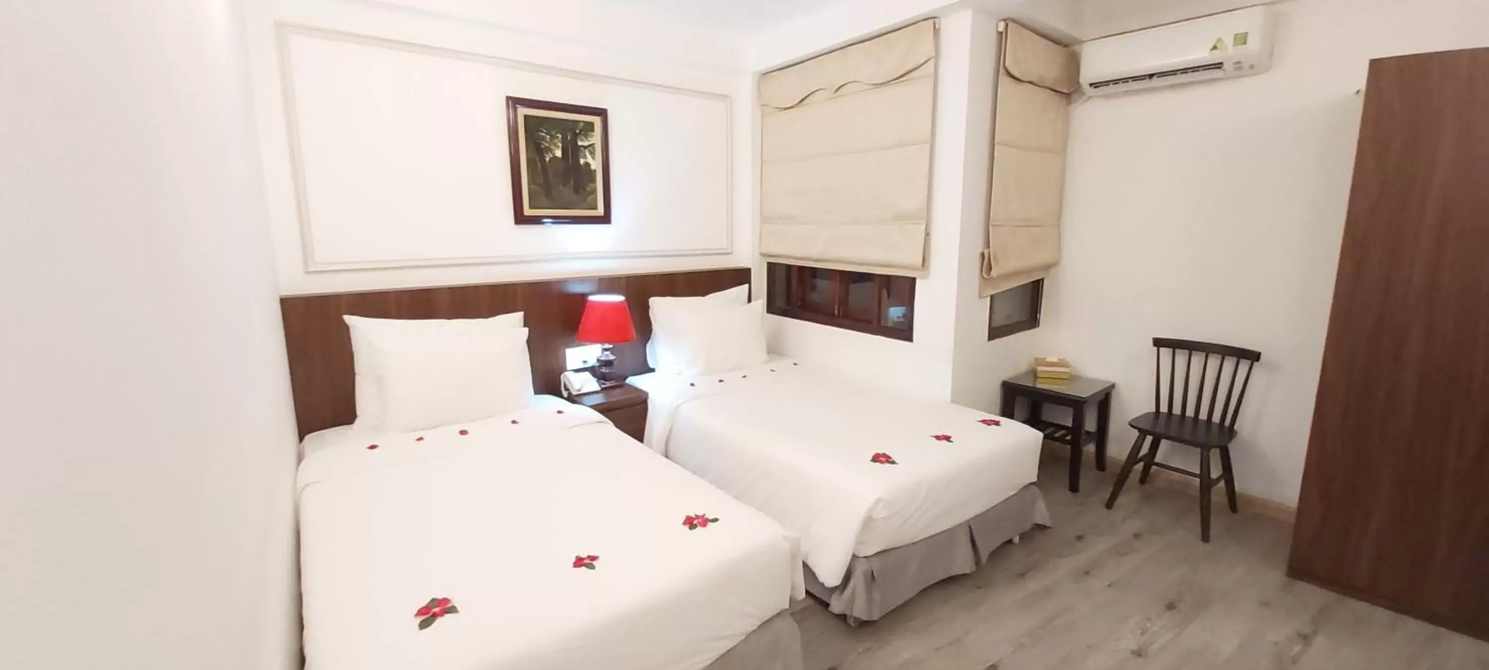 Superior Double or Twin Room in Hanoi Endless Hotel Superior Double or Twin Room in Hanoi Endless Hotel