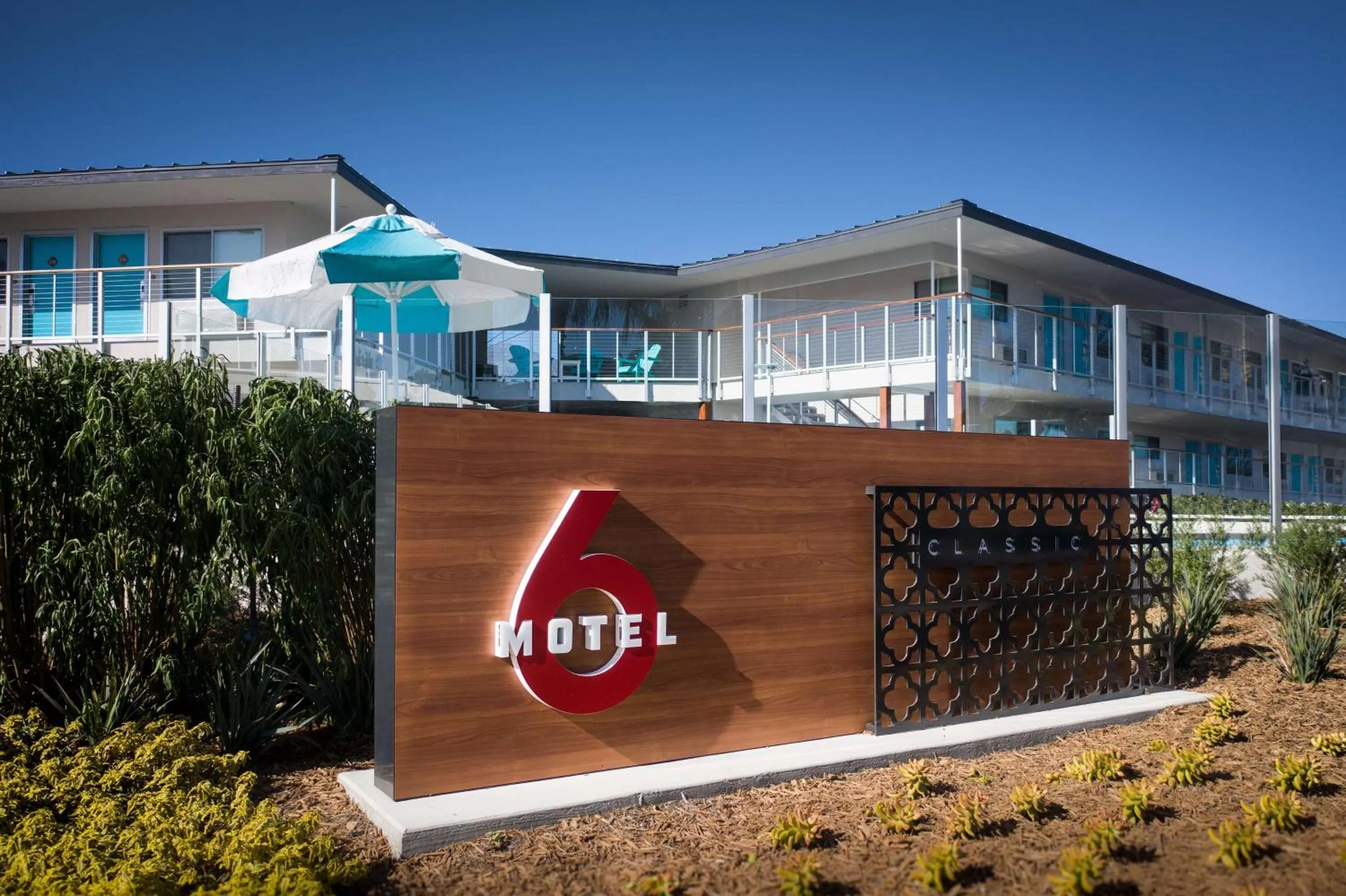 Property building in Motel 6-Santa Barbara, CA - Beach