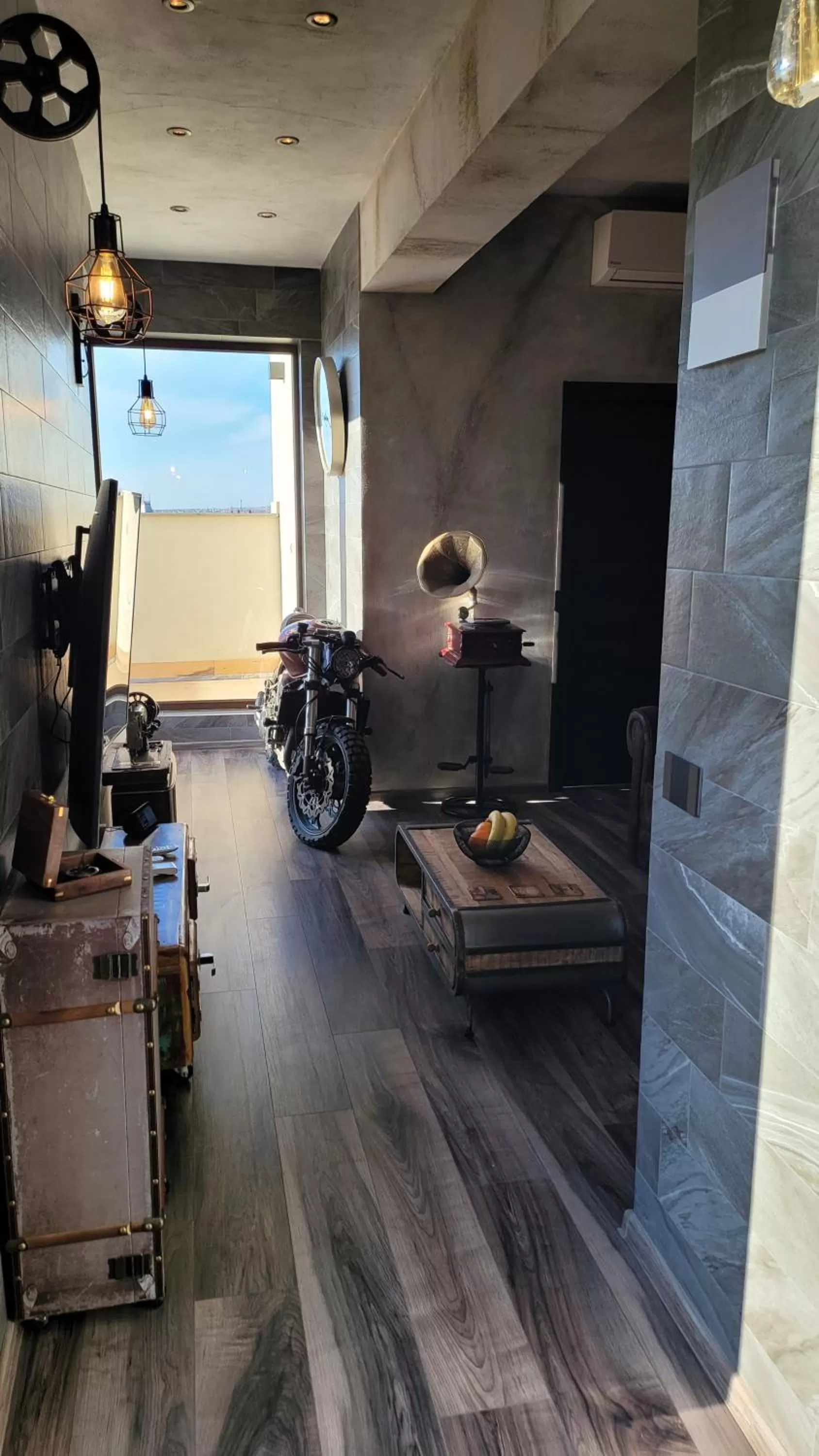 TV and multimedia, Kitchen/Kitchenette in Terrace Suites Iasi