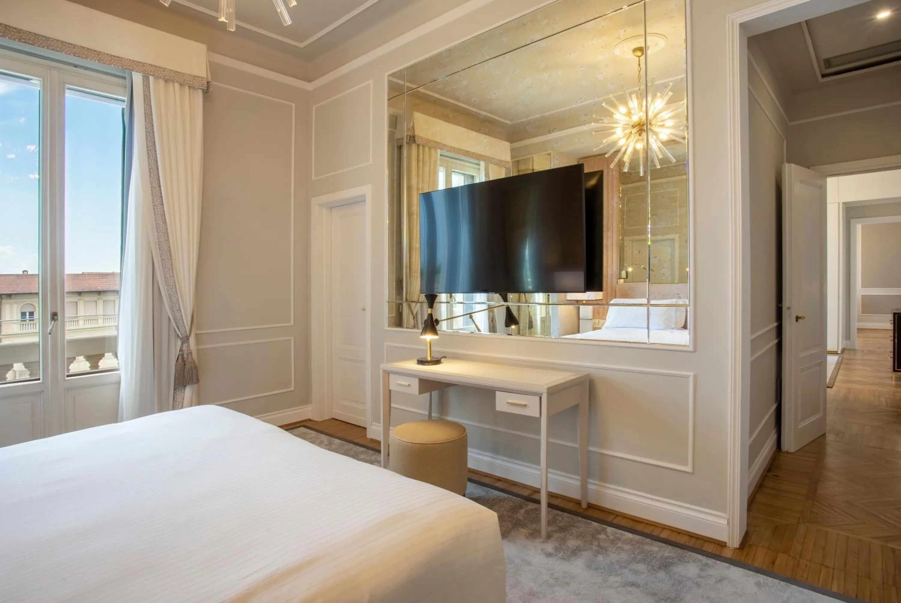 Bedroom, Bed in Grand Hotel Principe Di Piemonte