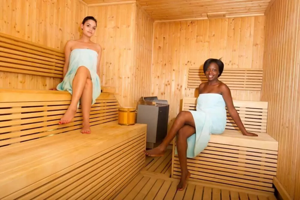 Guests in Acactus Hotel