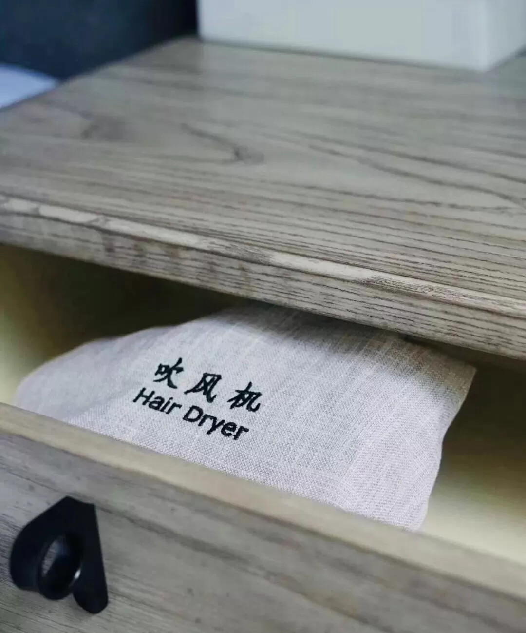 Logo/Certificate/Sign in Li River Resort Villa Hotel