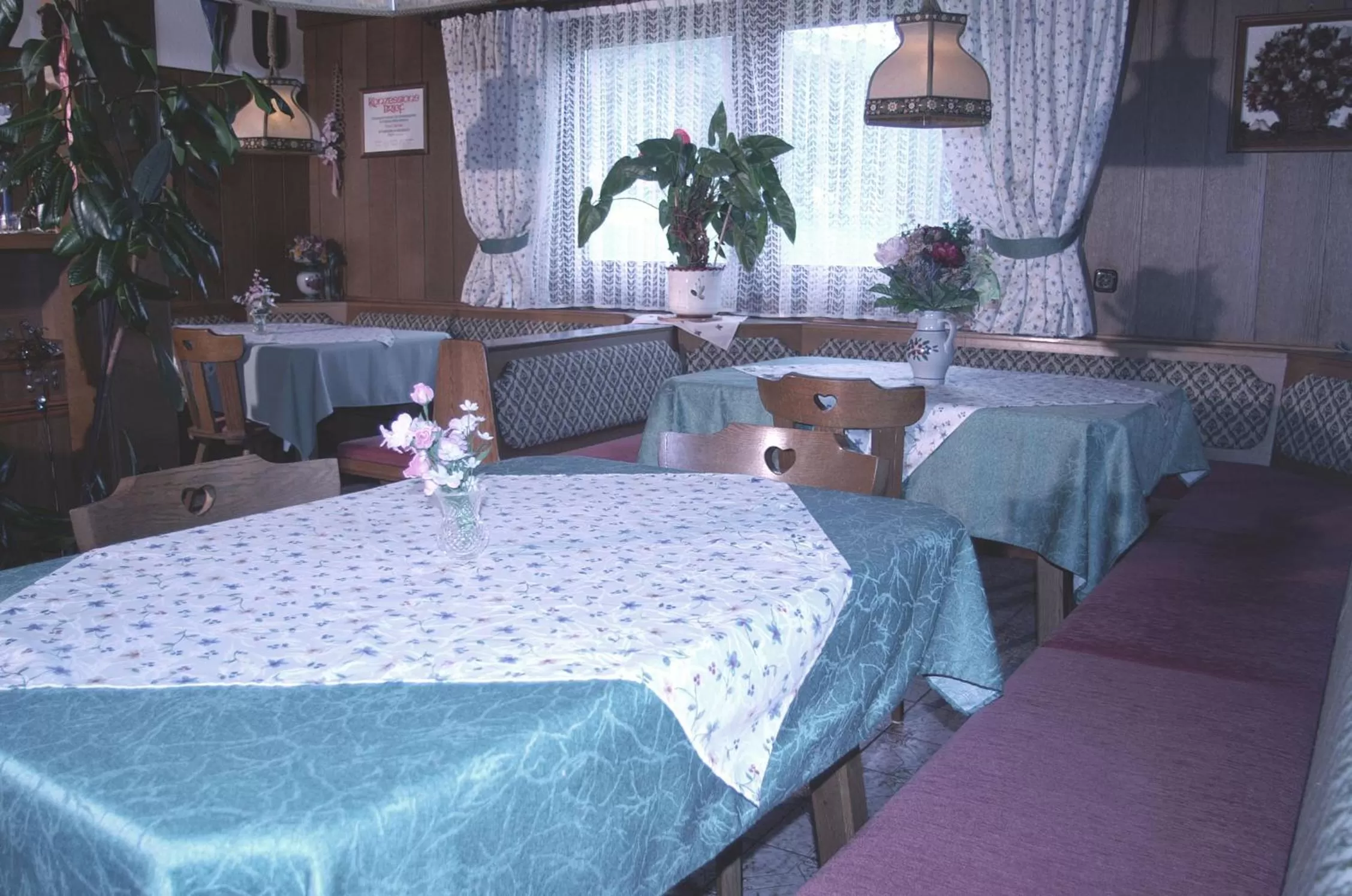 Communal lounge/ TV room, Restaurant/Places to Eat in Privatpension Gosaukammblick