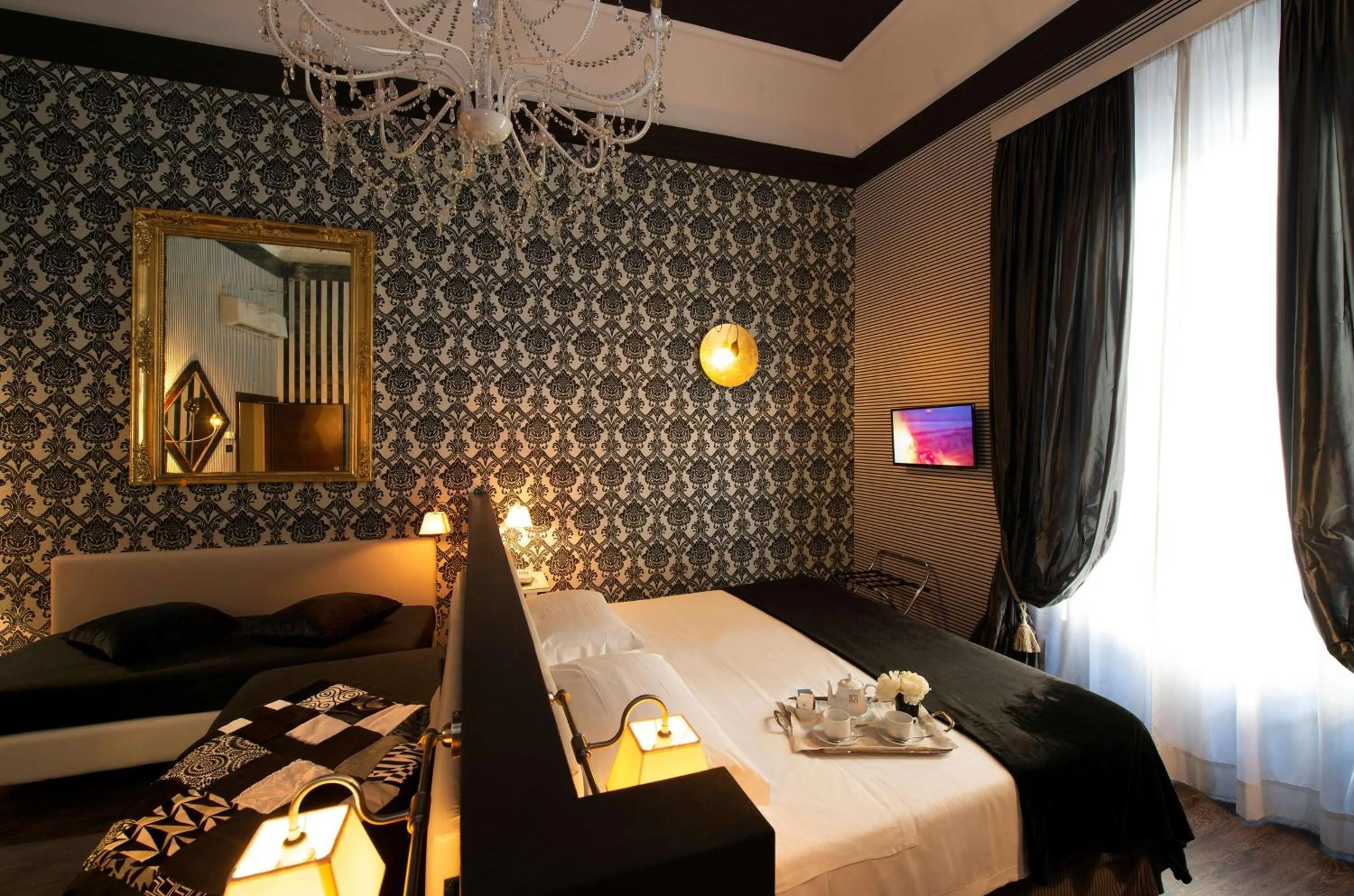 Photo of the whole room, Bed in Hotel De La Pace, Sure Hotel Collection by Best Western