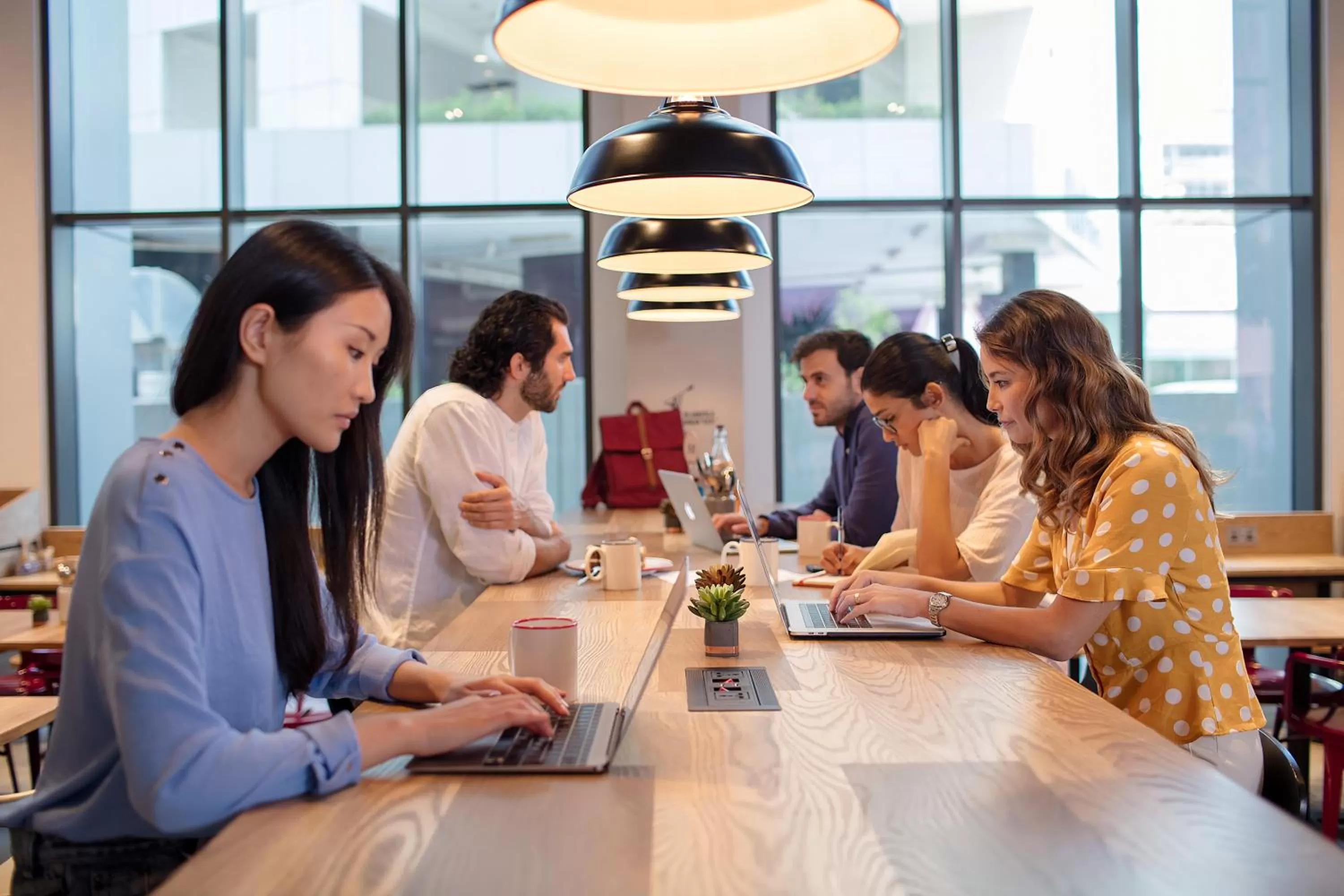 Restaurant/places to eat in Rove Healthcare City - Bur Dubai