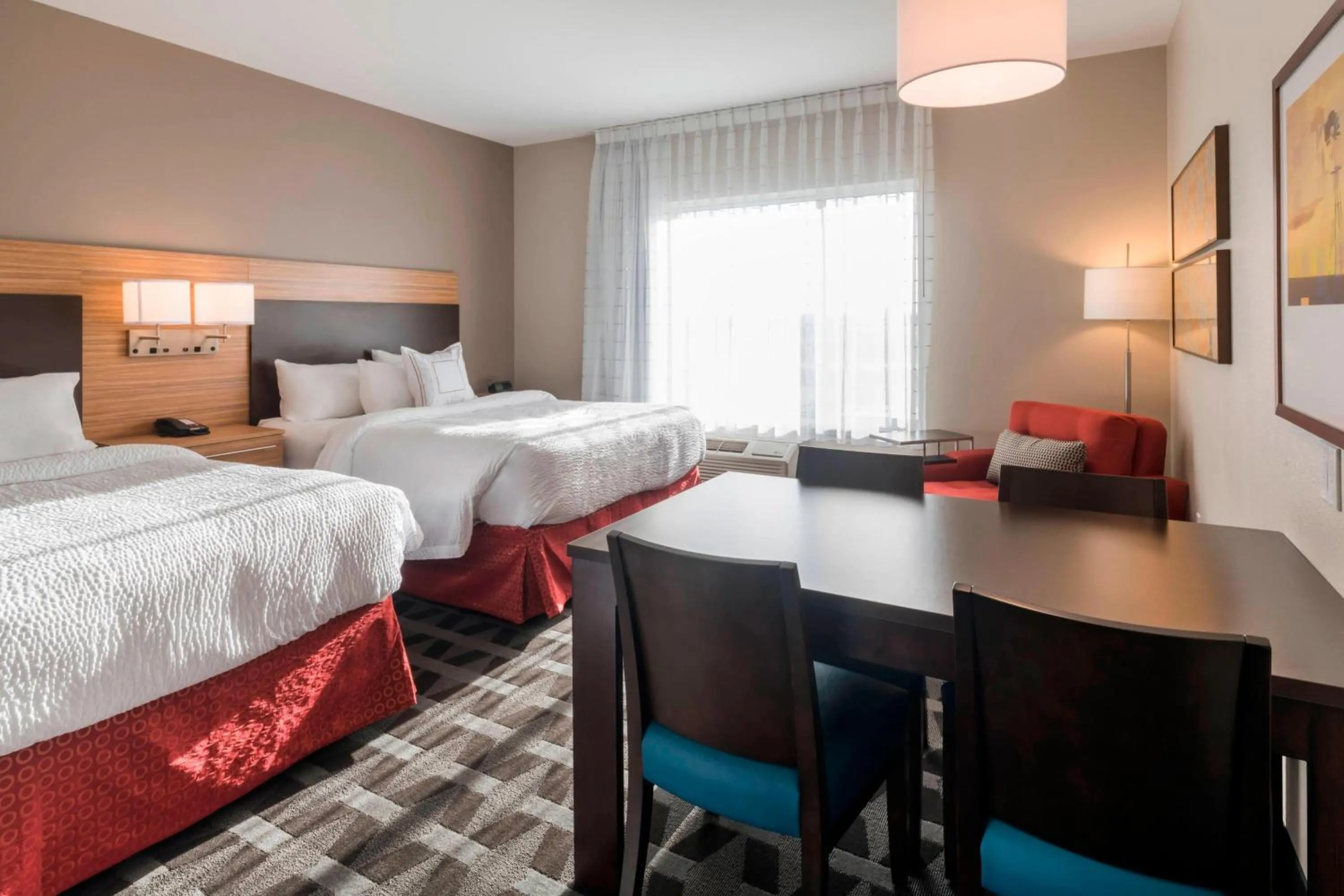 Bedroom, Bed in Towneplace Suites By Marriott Hays