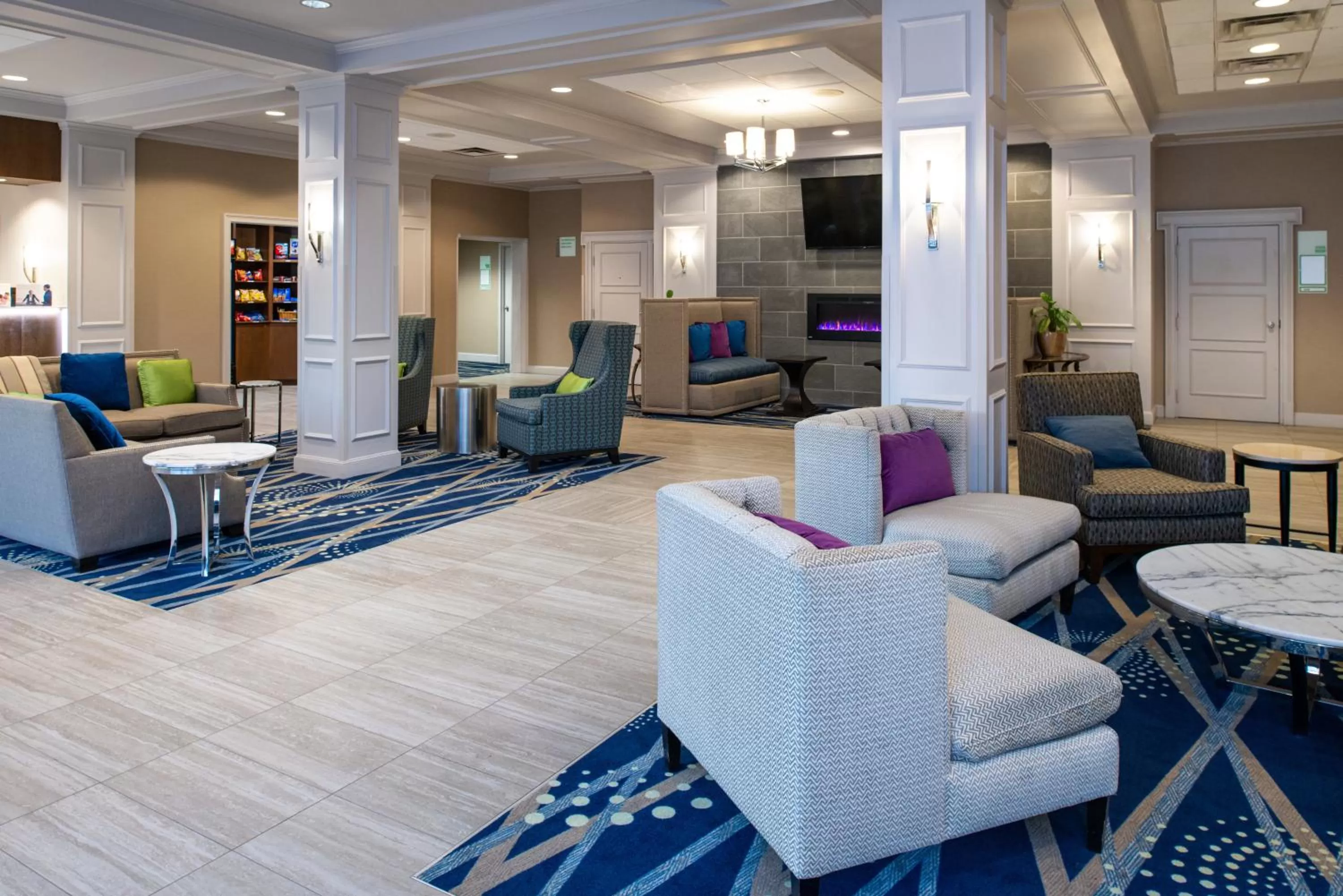 Property building in Doubletree By Hilton Concord Downtown