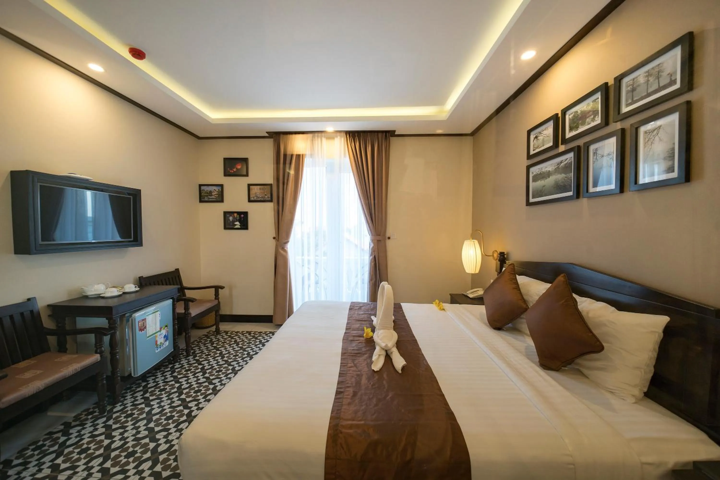 Bedroom in Golden Bell Backpacker Hotel & Pool Bar