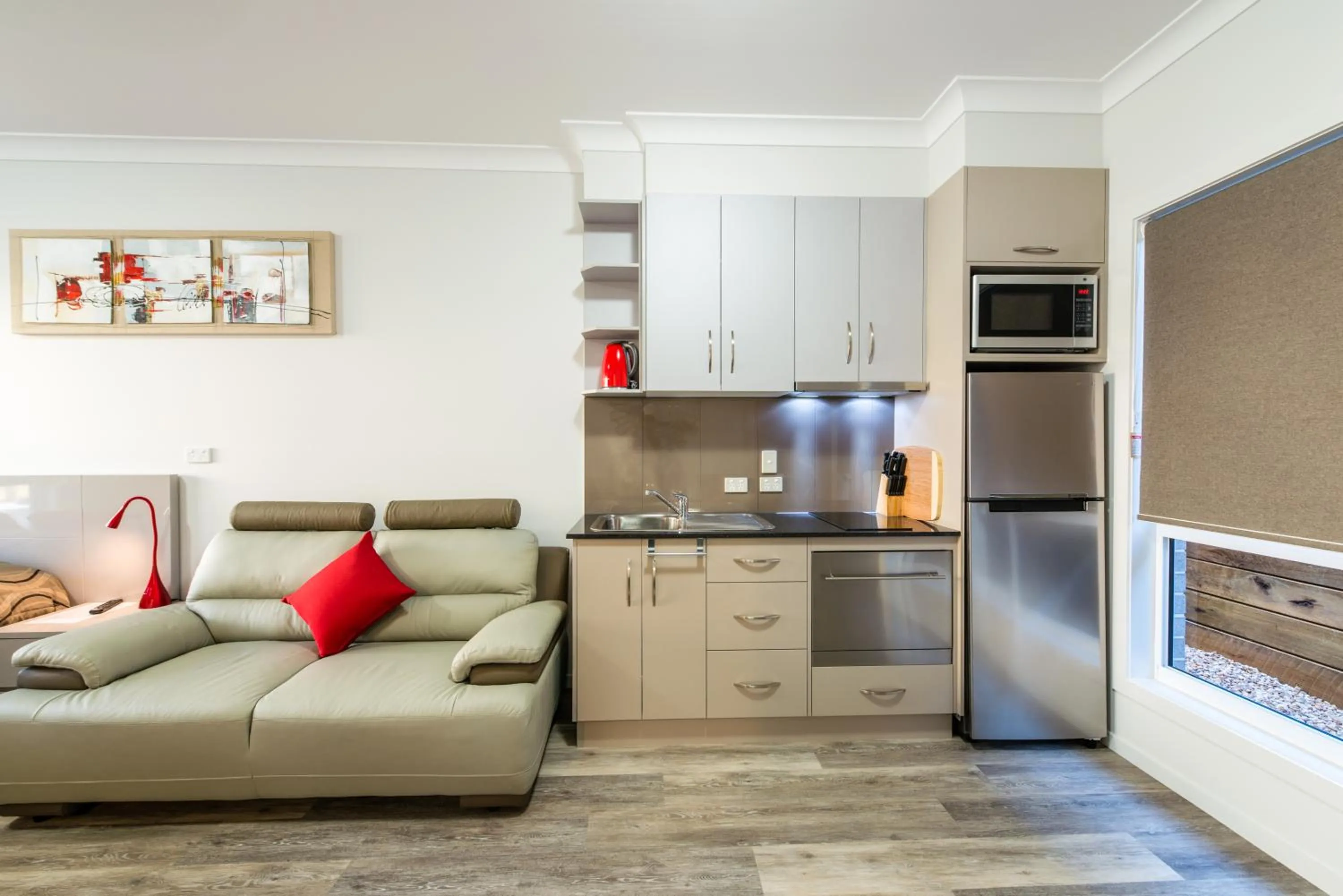 Kitchen or kitchenette in Athena Motel Apartments