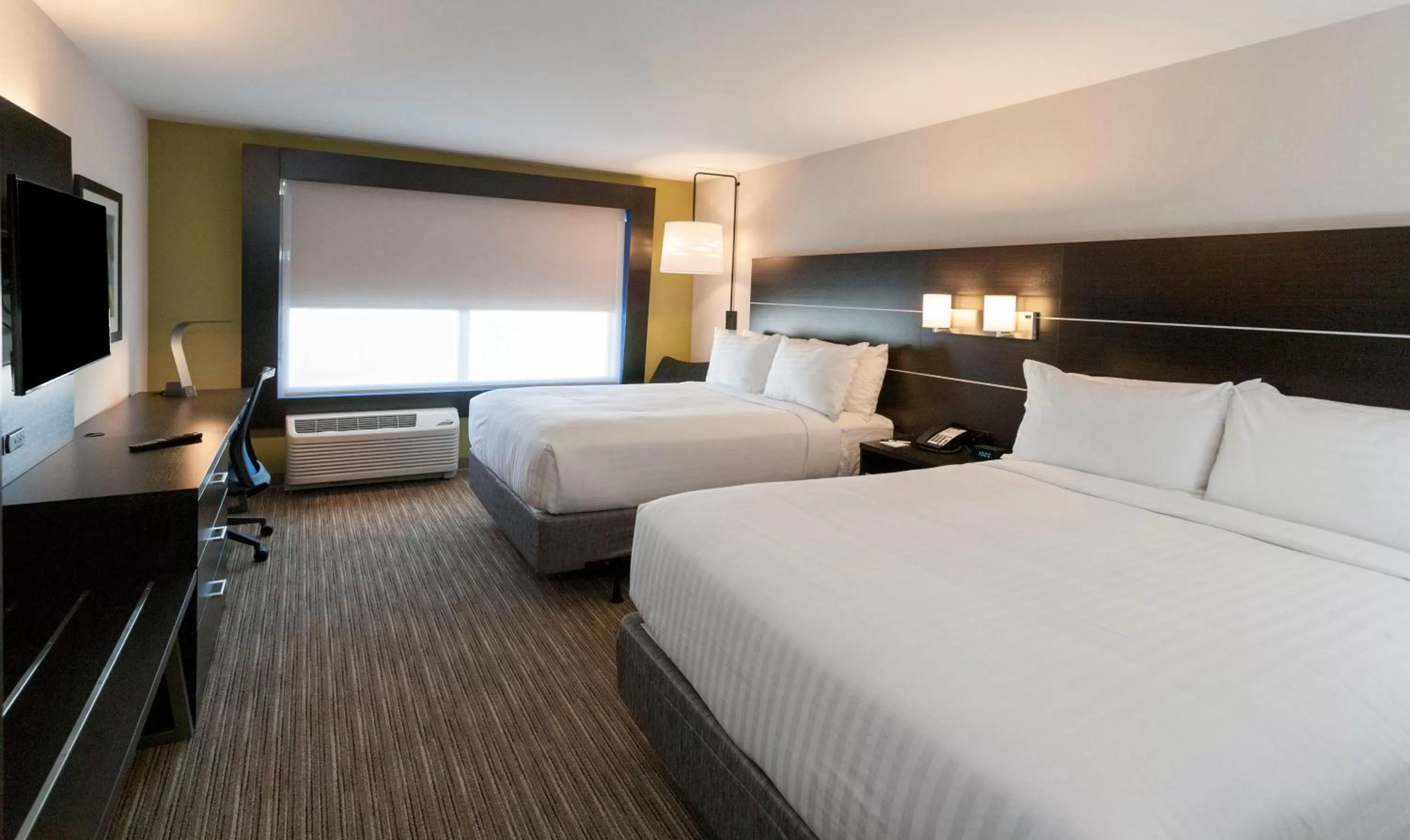 Photo of the whole room, Bed in Holiday Inn Express & Suites - Dodge City by IHG