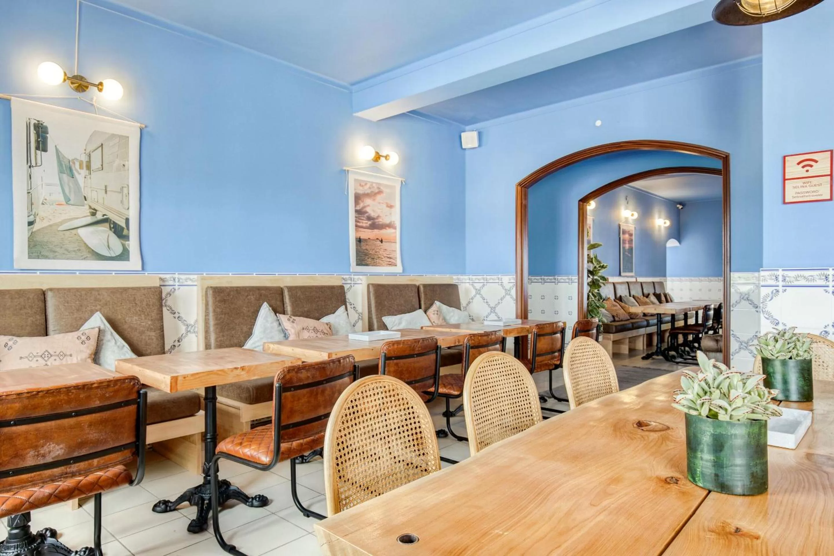 Restaurant/places to eat in Malacuna Peniche