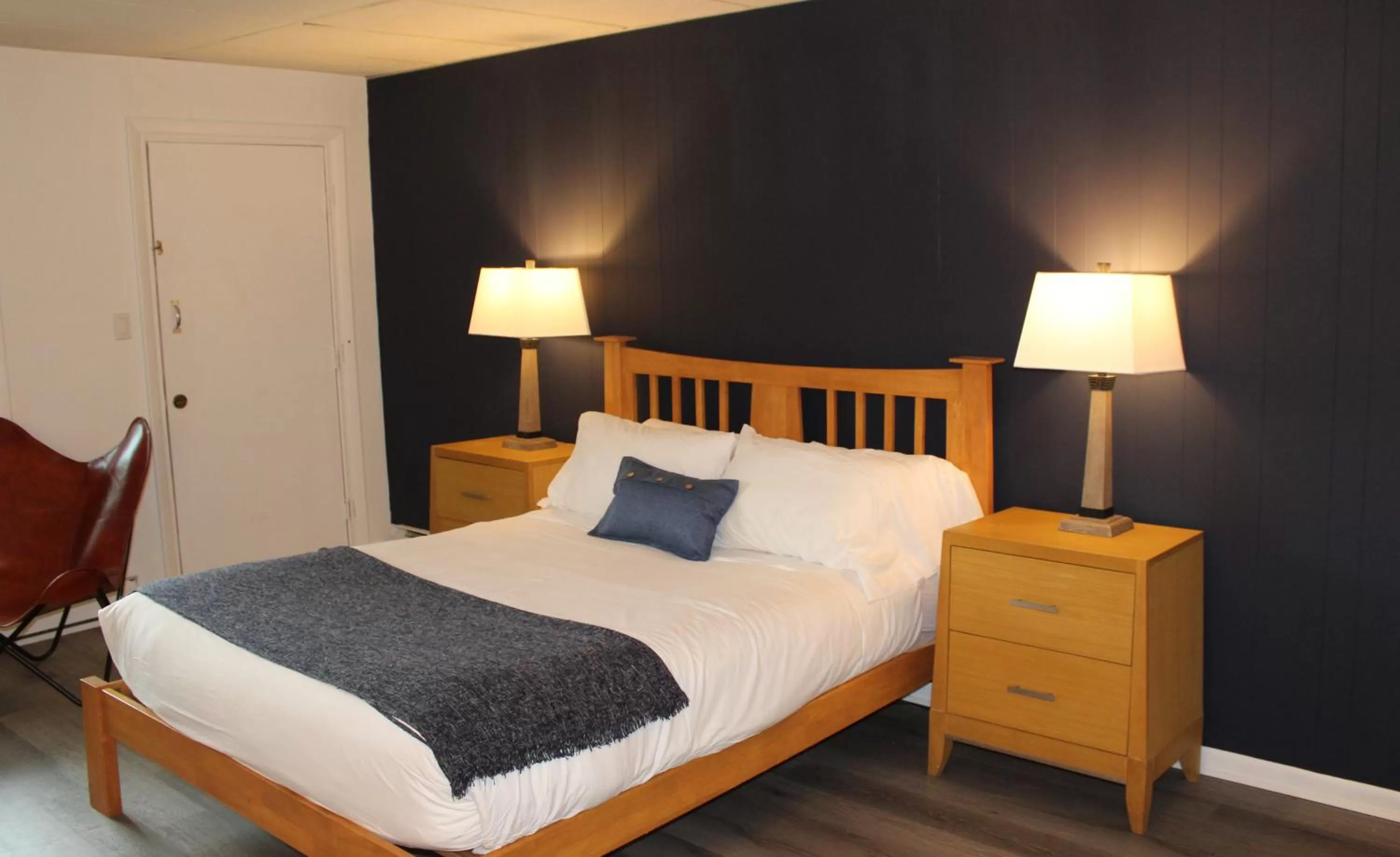 Bed in Catskill Seasons Inn