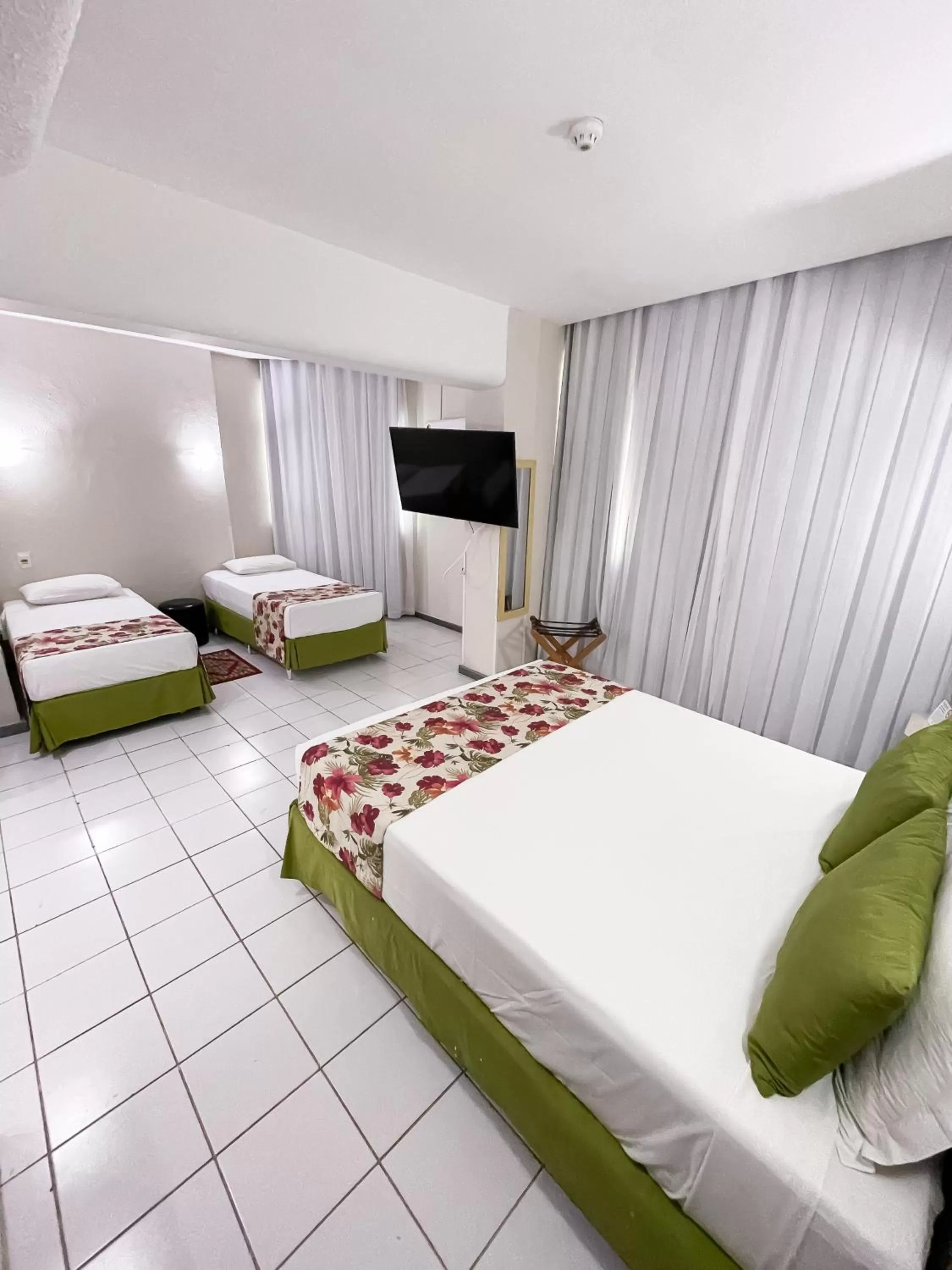 Suite in Hotel Golden Park Recife Boa Viagem By Nacional Inn