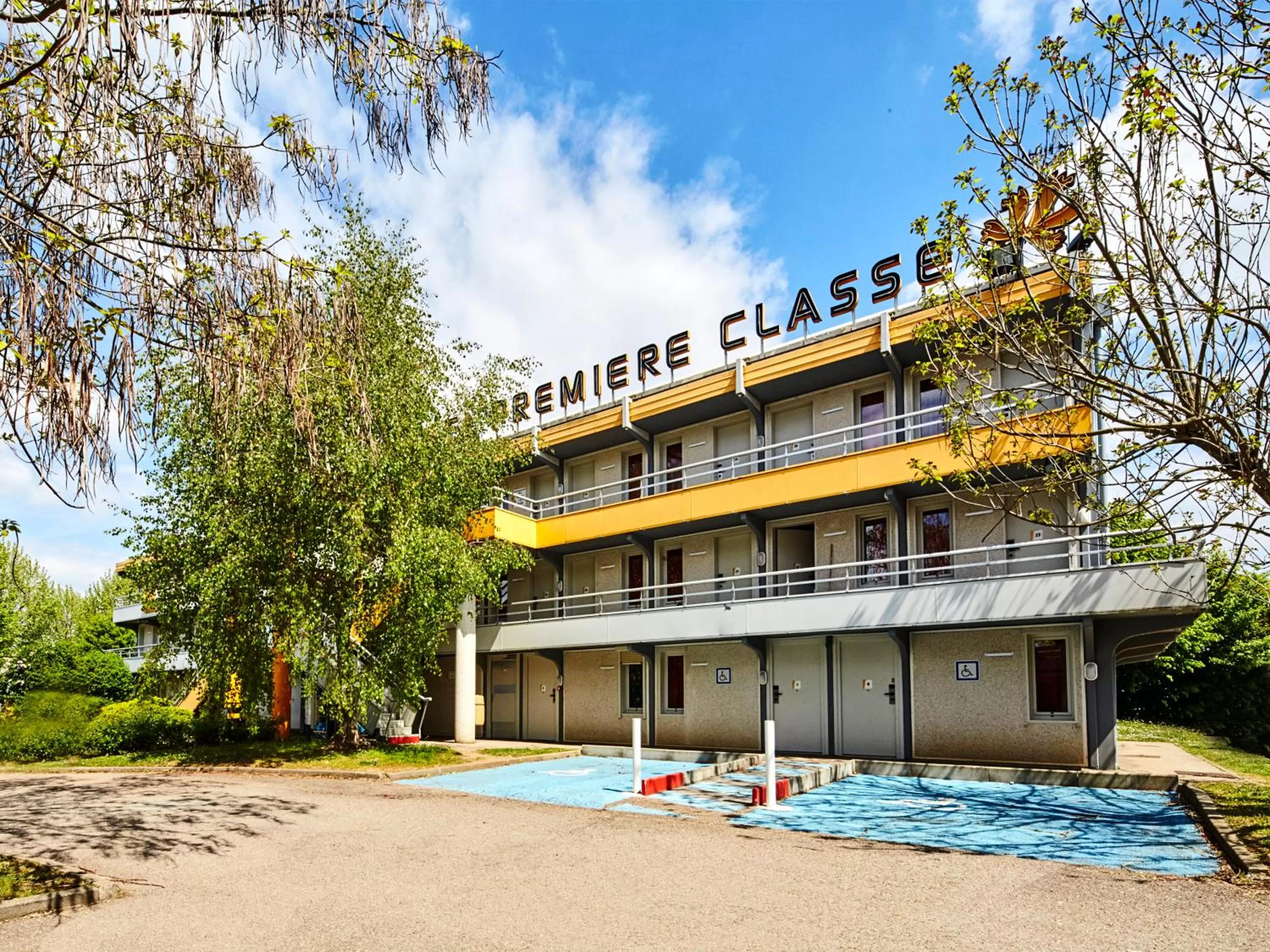 Property building in Première Classe Melun Senart