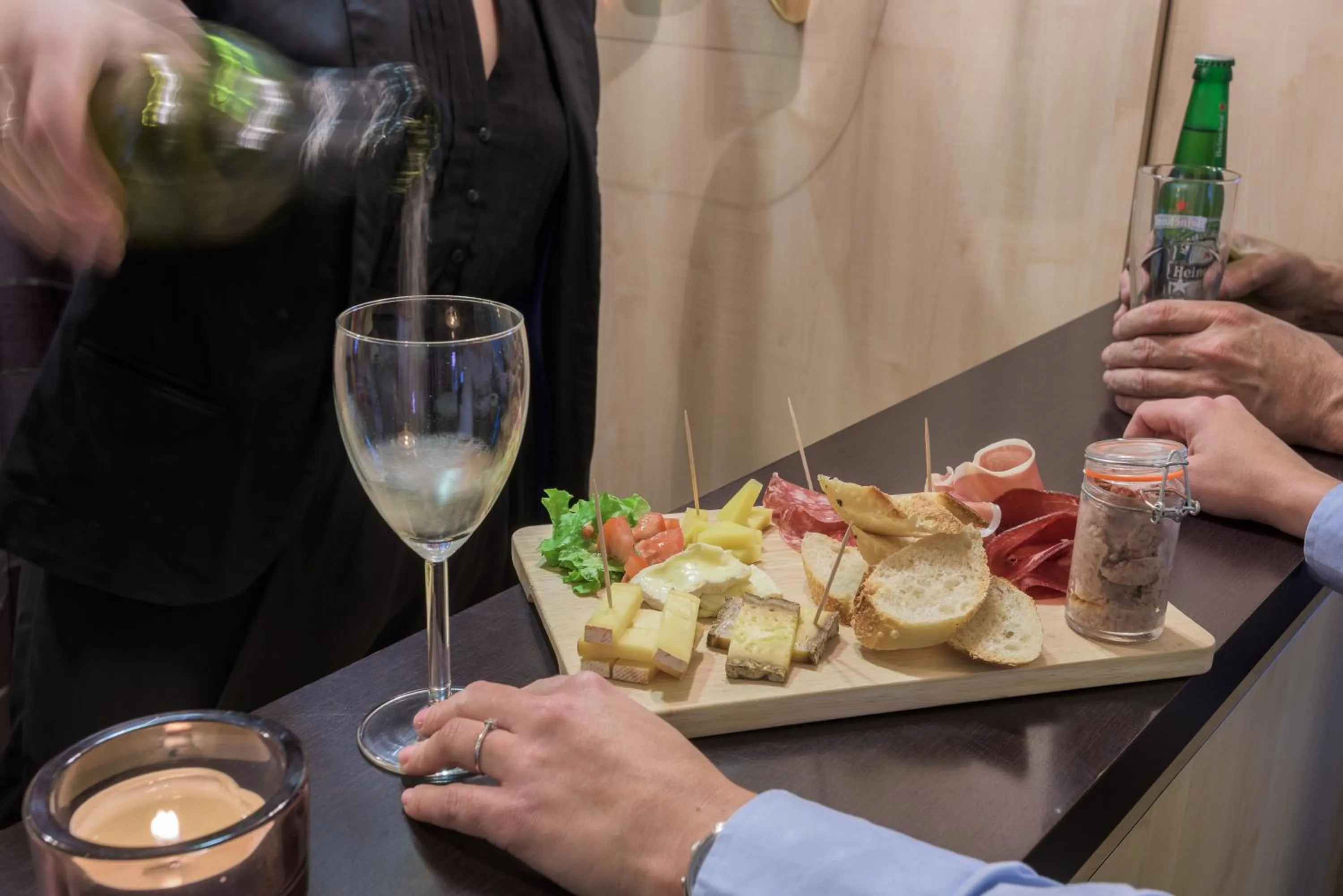 Alcoholic drinks in Mercure Tours Centre Gare et Congrès