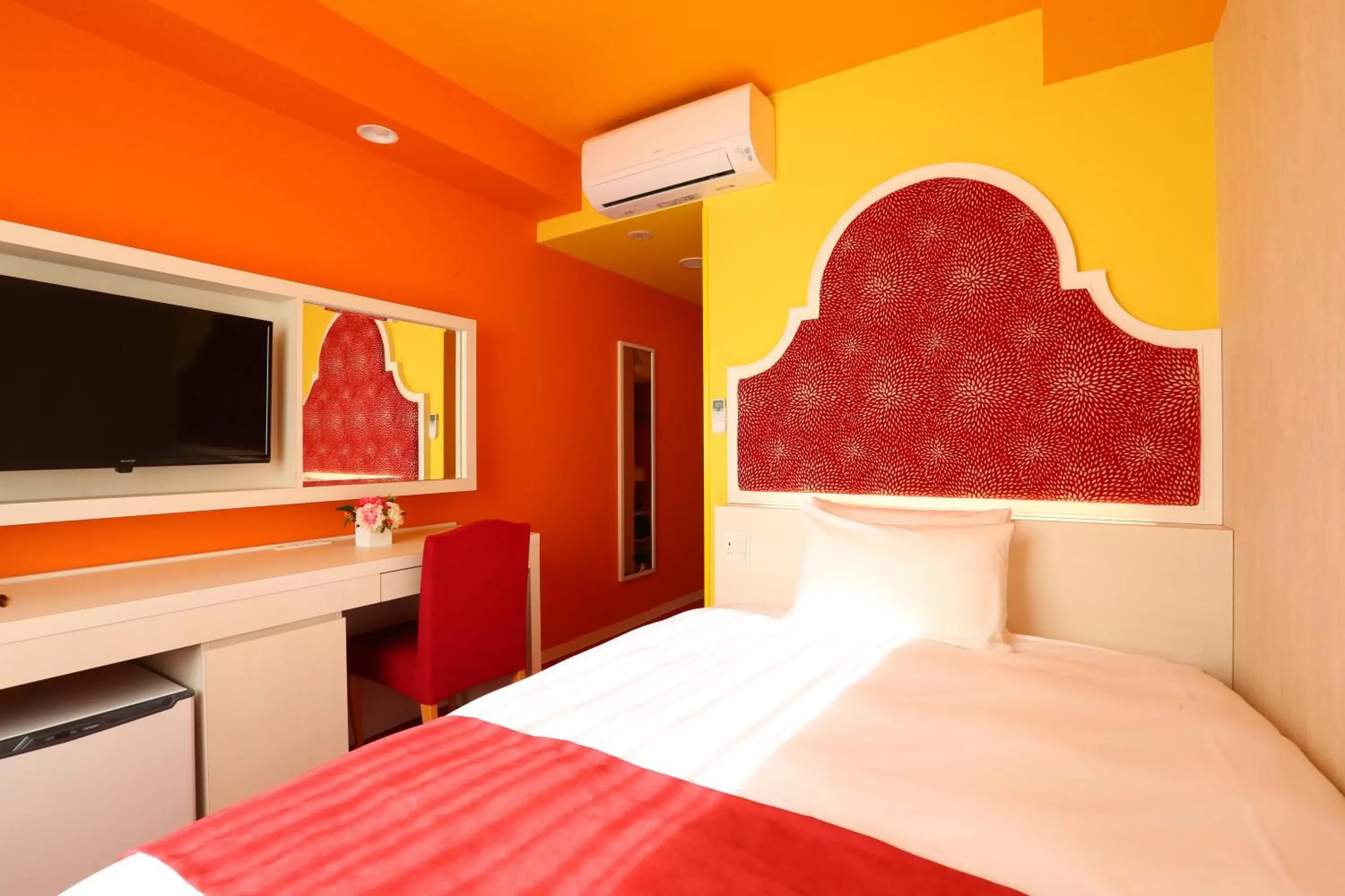 Double Room with Small Double Bed - single occupancy in Hotel Wing International Select Nagoya Sakae Double Room with Small Double Bed - single occupancy in Hotel Wing International Select Nagoya Sakae