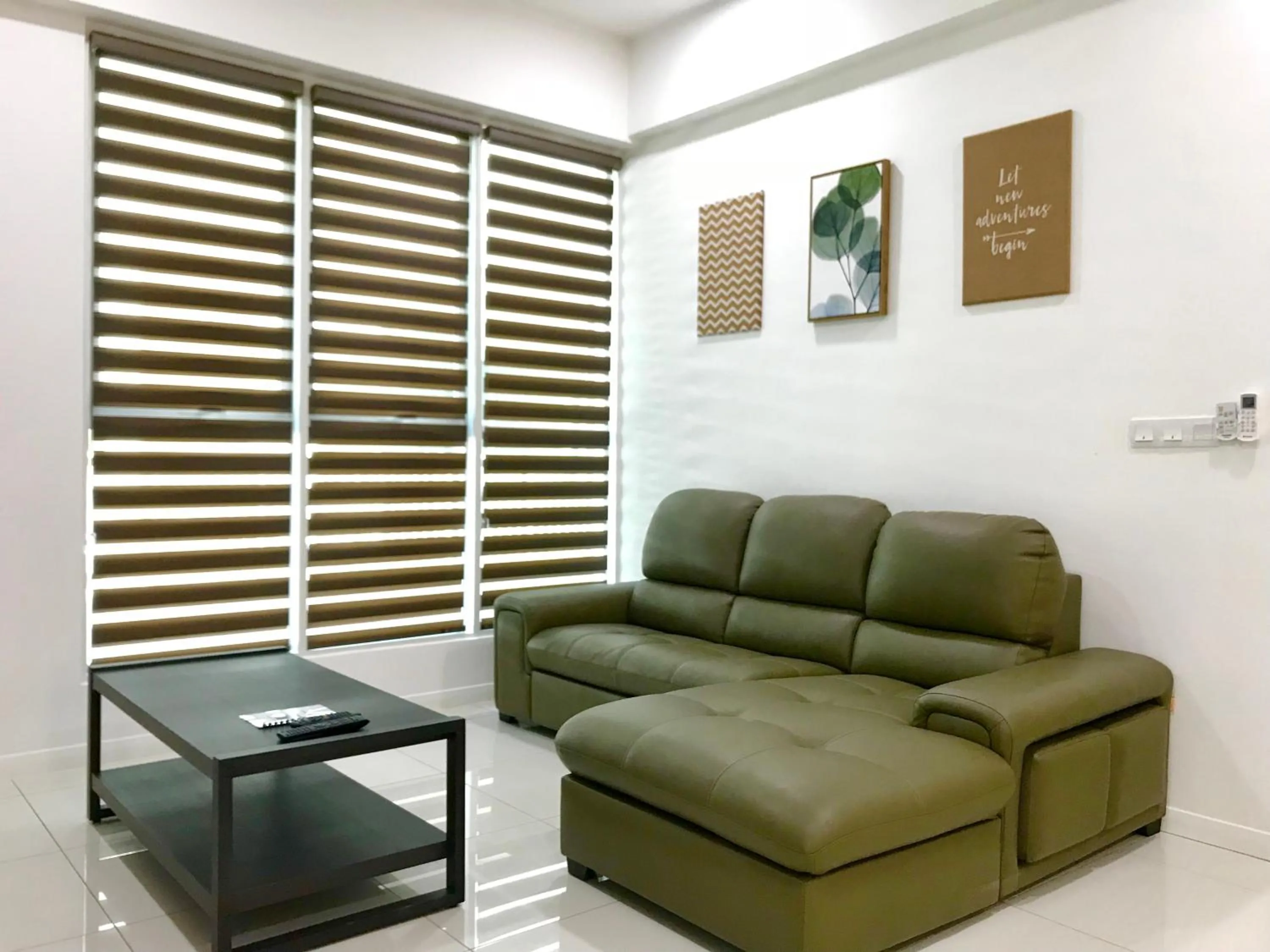 Living room in Sunset Seaview Vacation Condos @ Infinity Avenue