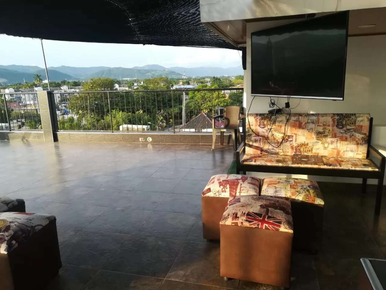 TV/Entertainment Center in Hotel Boutique Martin's